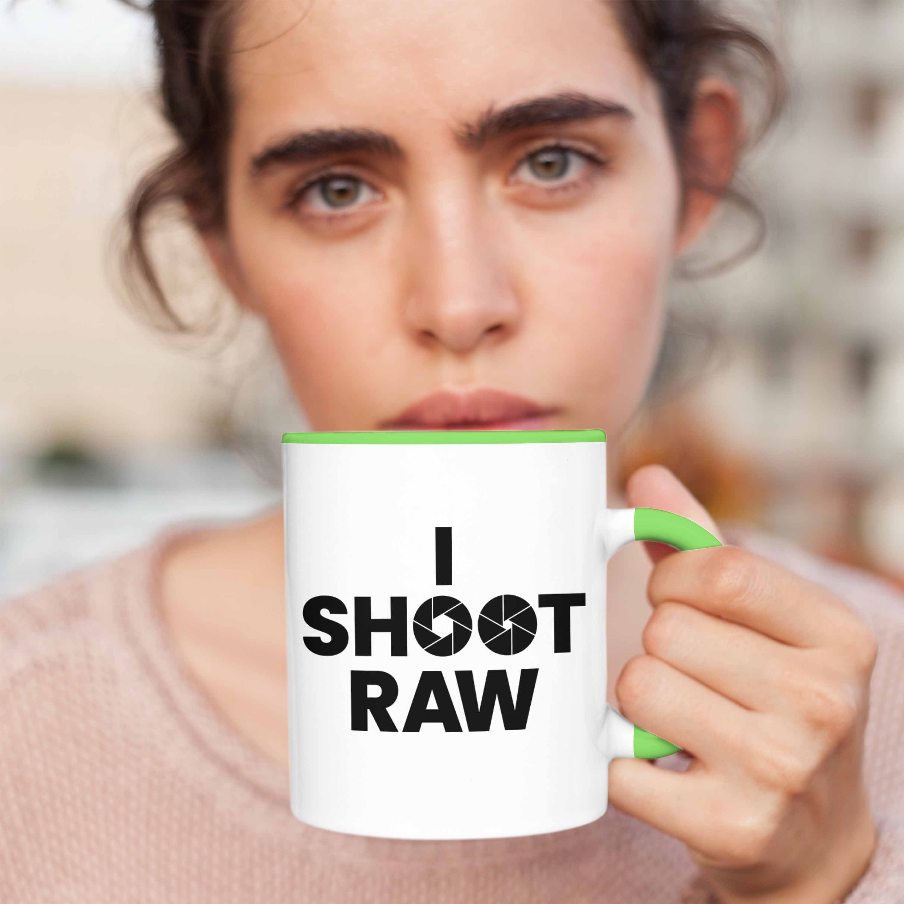 Tasse Geschenk Spruch Raw Shoot Tasse Grün Trendation Fotograf i