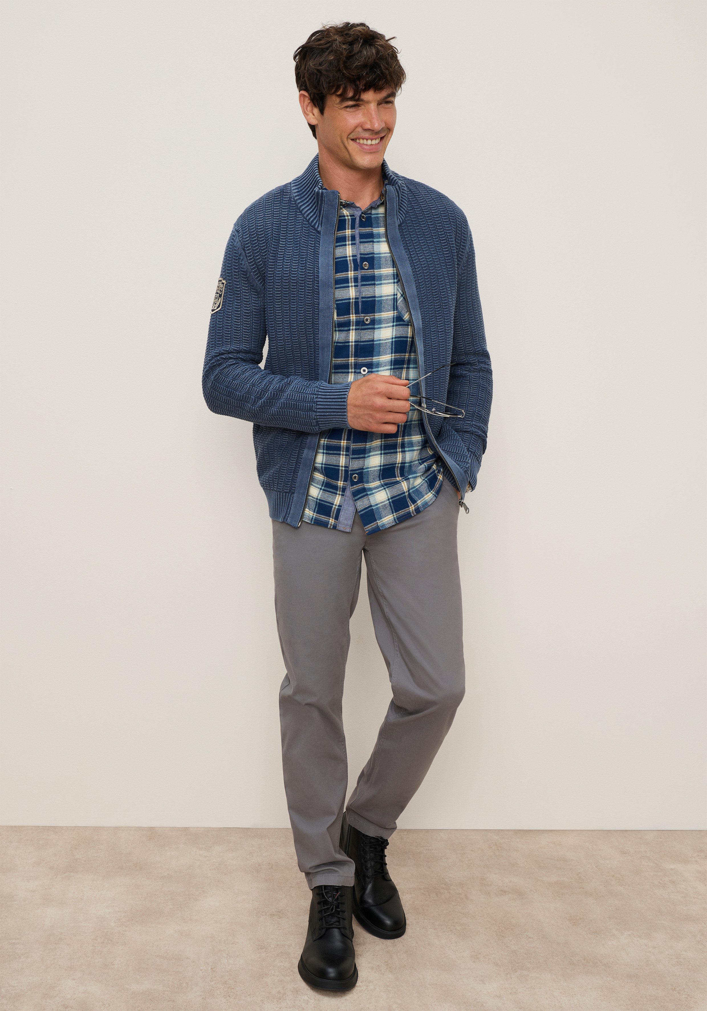 Zum Outfit 11