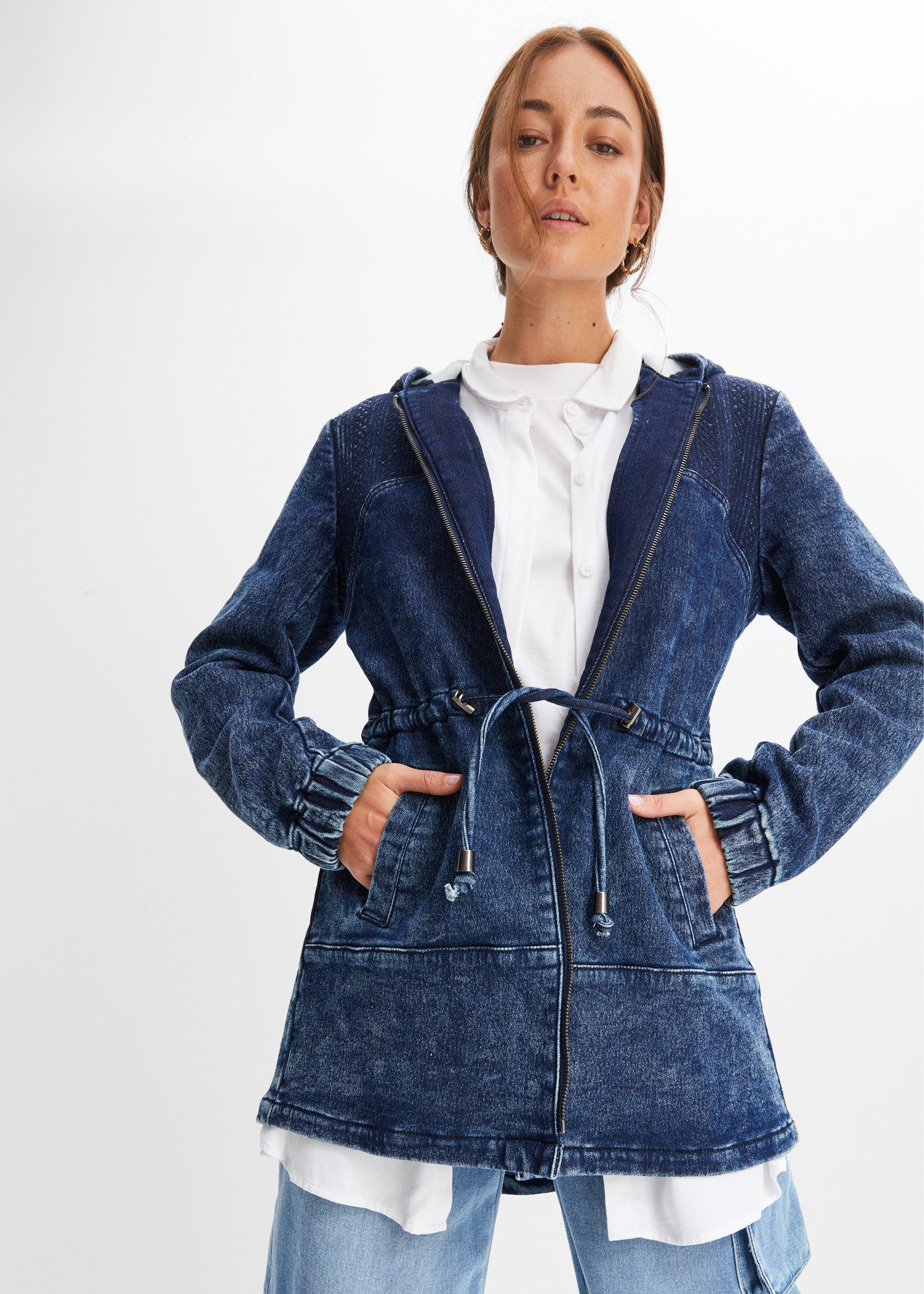bonprix Jeansjacke Kurzmantel in ausgestellter Parka-Form, mit Kapuze