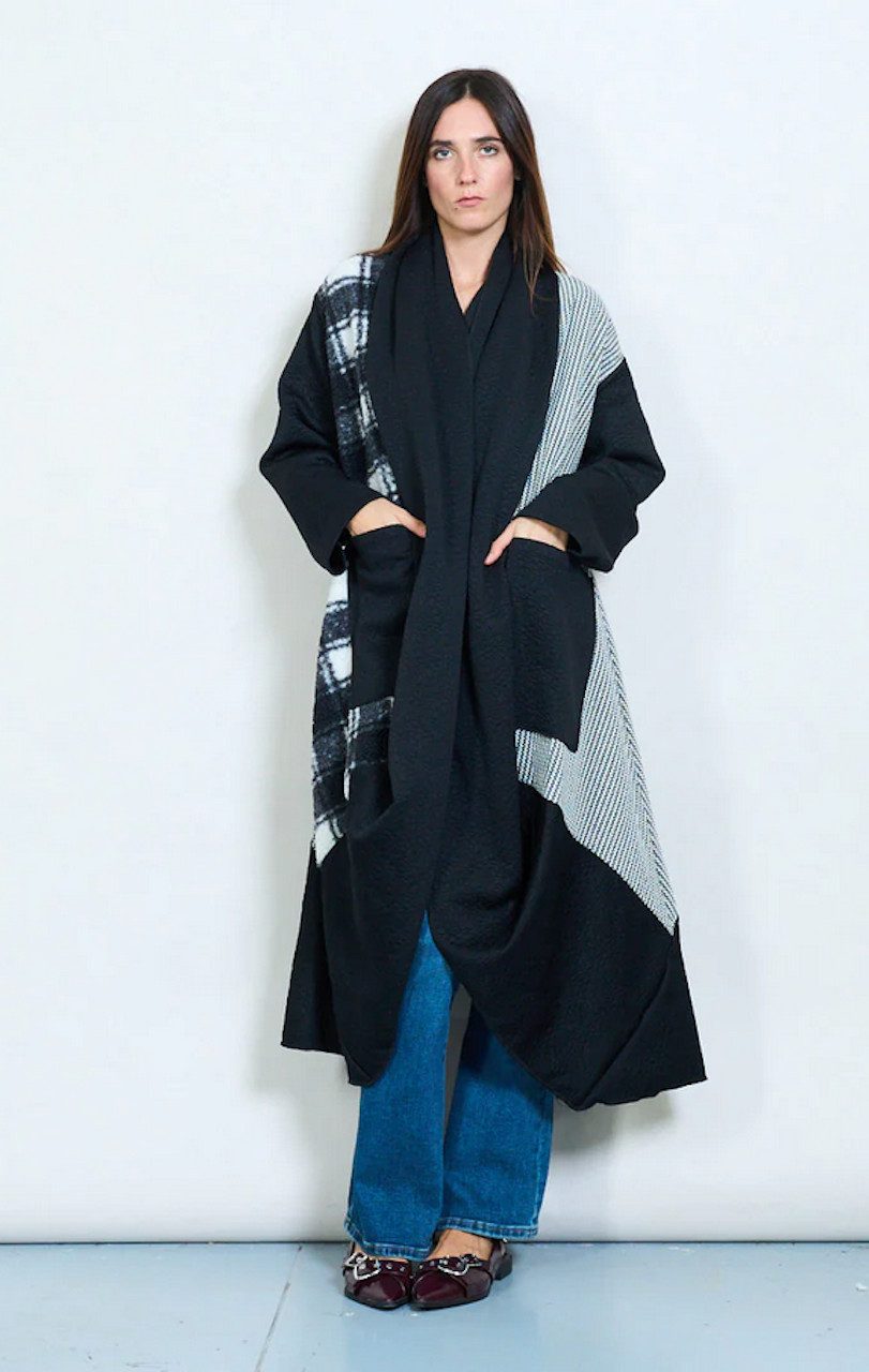 BZNA Wollmantel BZNA Oversize Open Front Patchwork Longline Coat drapierter Silhouette