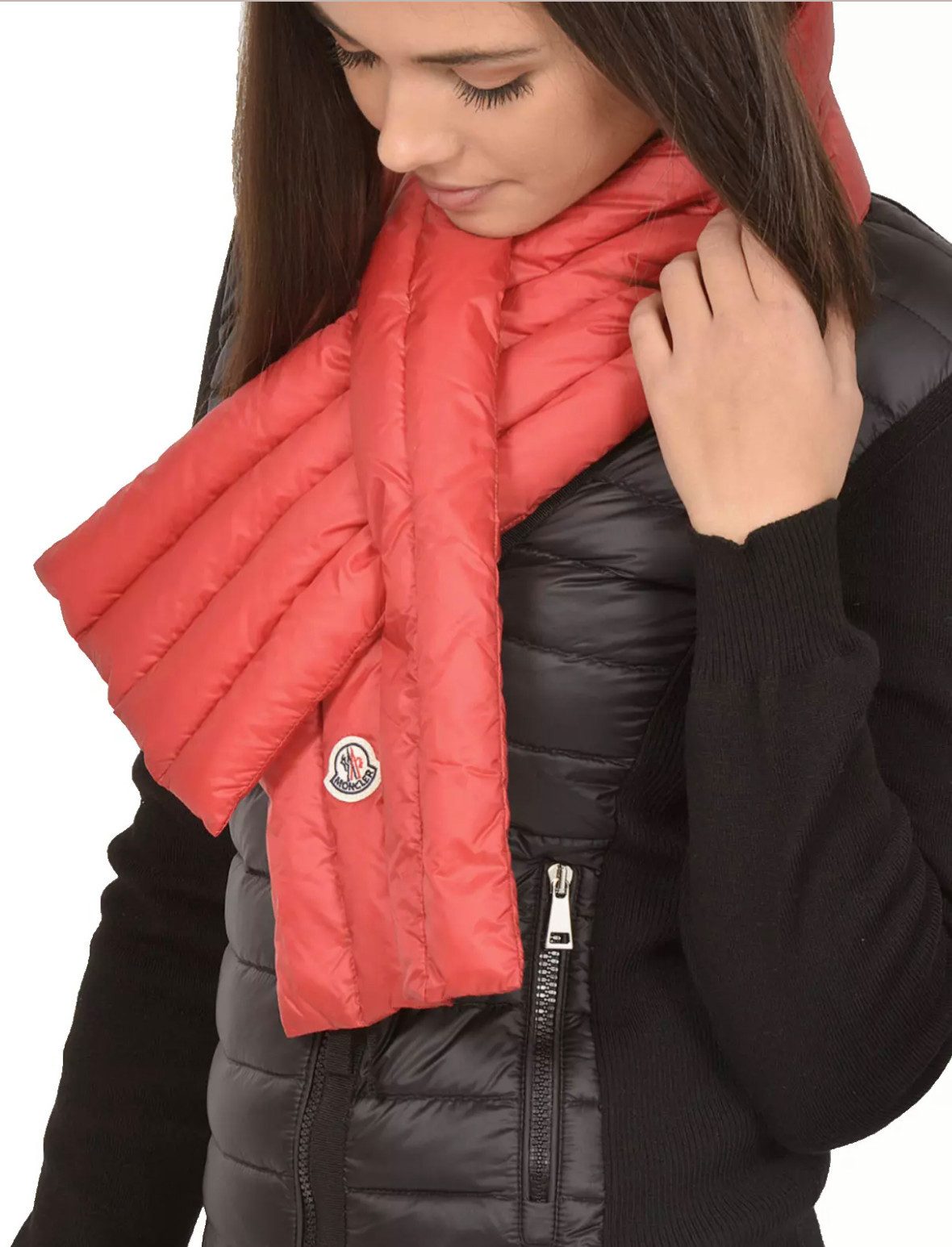 MONCLER Schal Daunen Puffer Schal Tuch mit Gesteppter Optik, Mit einem praktischen Schlitzmechanismus