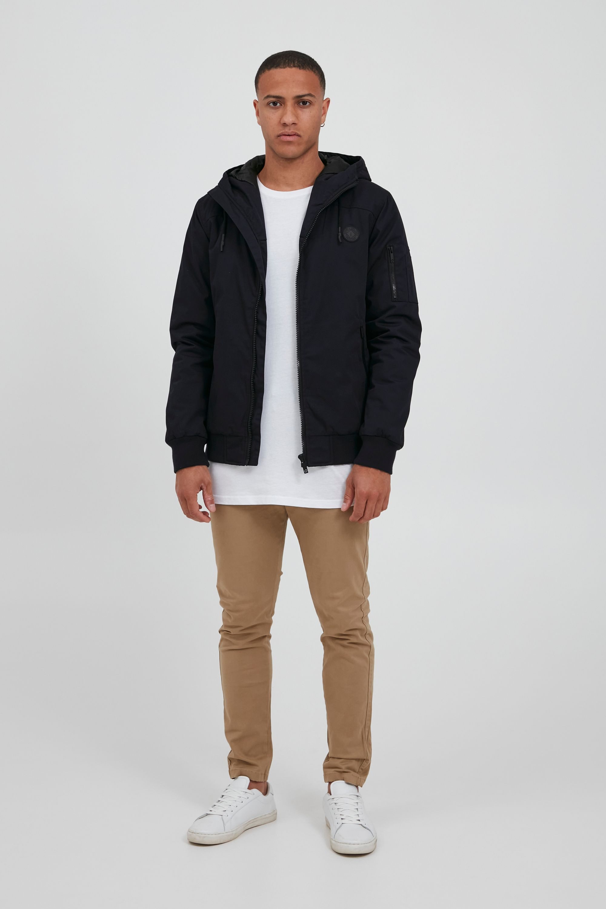 !Solid Windbreaker SDTilly Übergangsjacke mit hochabschließendem günstig online kaufen
