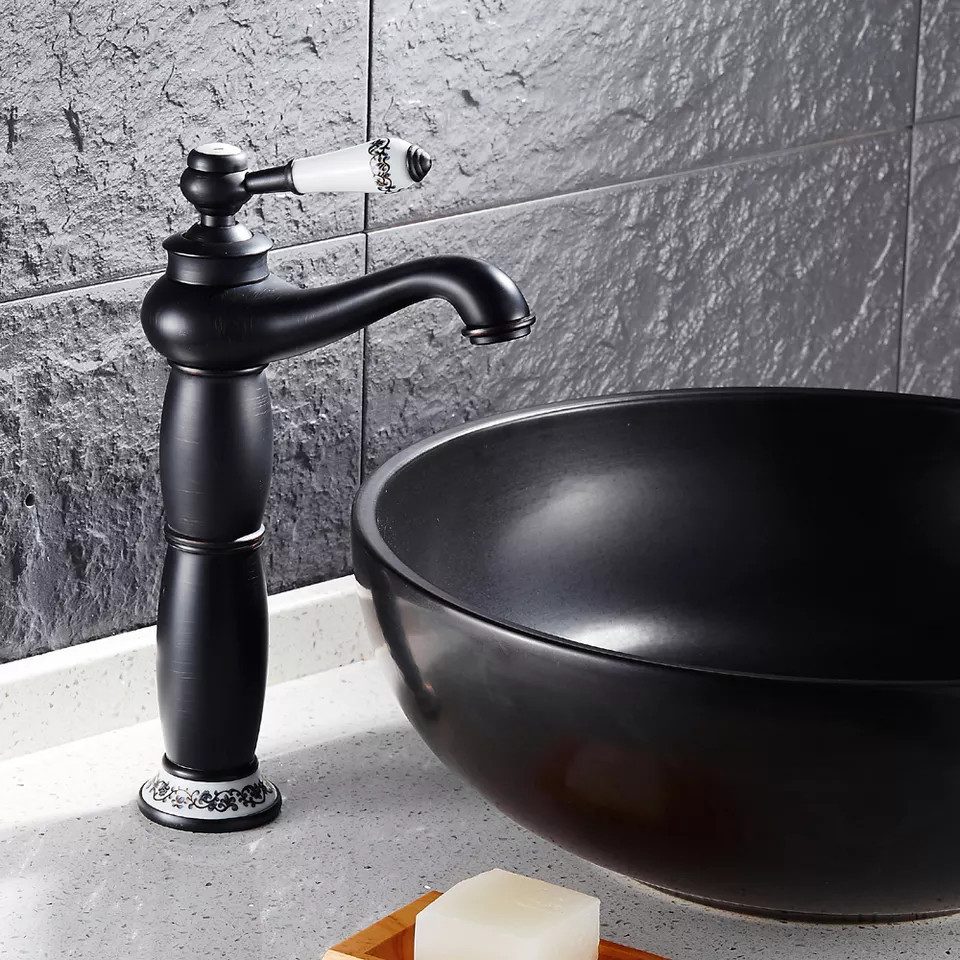 Kinaree Badarmatur Retro Messing Wasserhahn GUNUNG Messing, schwarz, gebürstet, Keramik mit Malerei