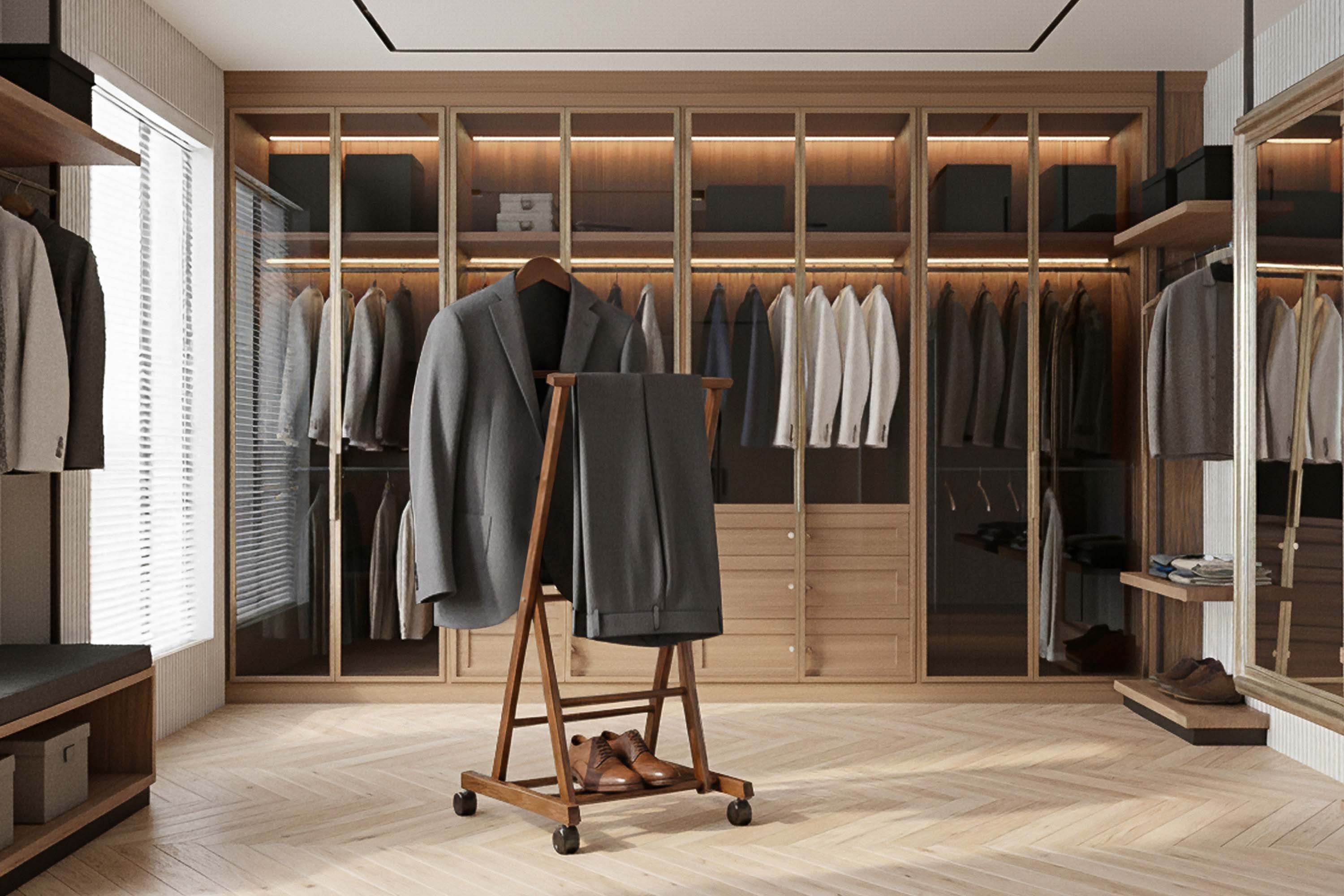 KONSIMO® Herrendiener AGLAS Kleiderbutler, auf Drehrollen, aus massivem Buchenholz, (1 St), hergestellt in der EU, elegant und modern, handgefertigt