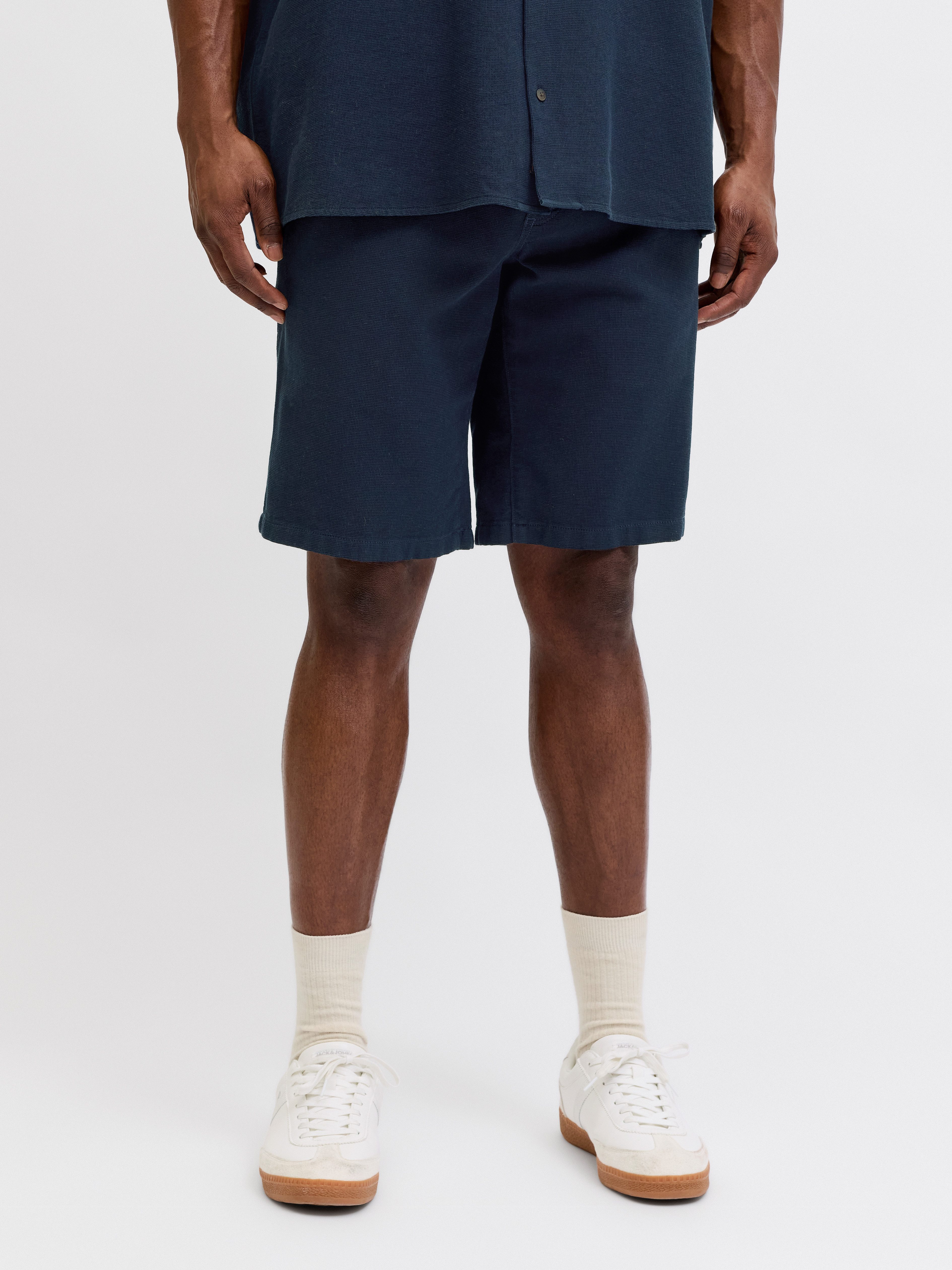 Jack & Jones PlusSize Jogginghose JPSTJAIDEN WAFFLE RESORT SHORTS PLS mit elastischem Bund