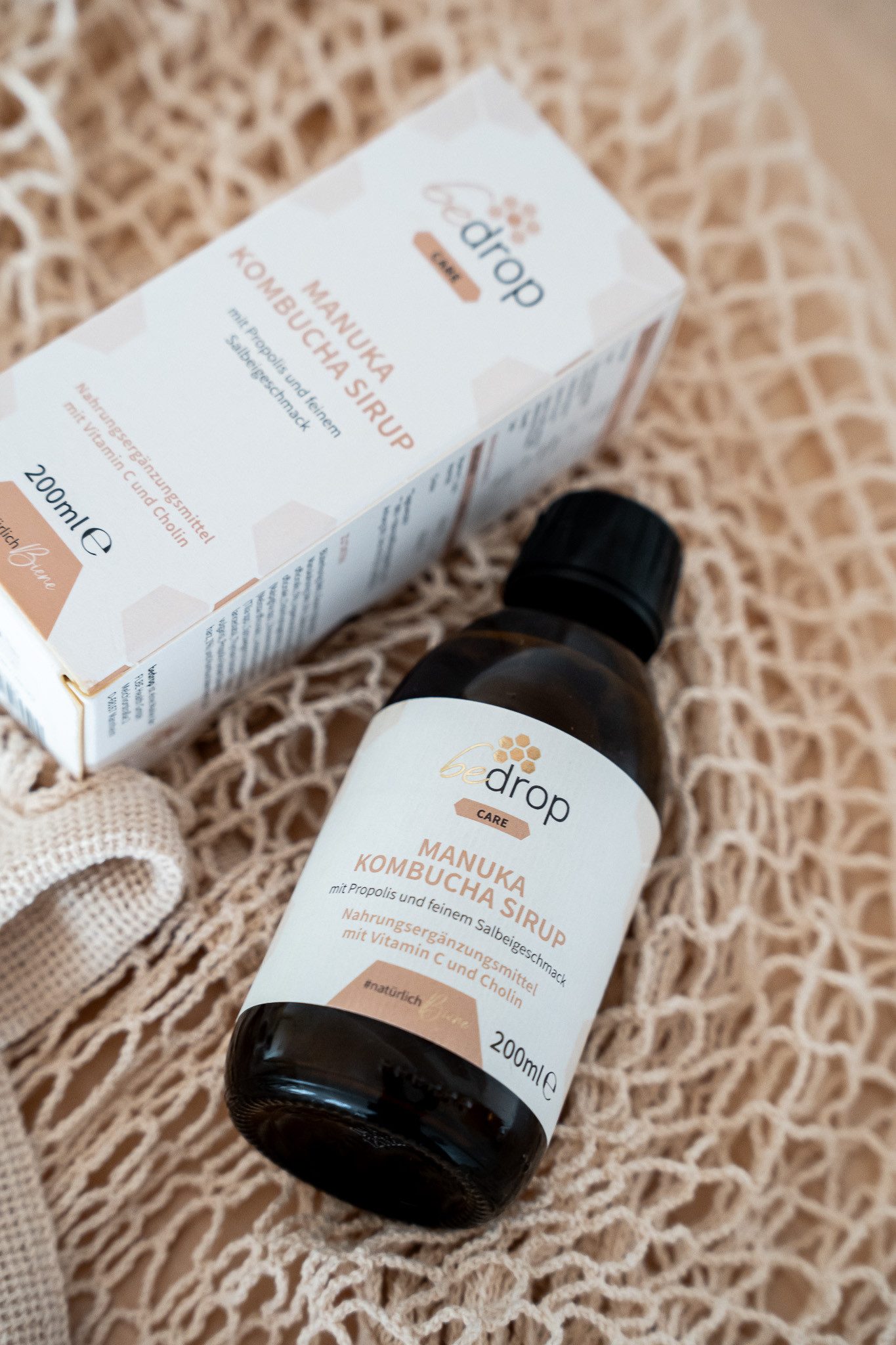 bedrop Manuka Kombucha Sirup - mit Propolis und feinem Salbeigeschmack Flüssig, 600 ml, Nahrungsergänzungsmittel mit Vitamin C und Cholin