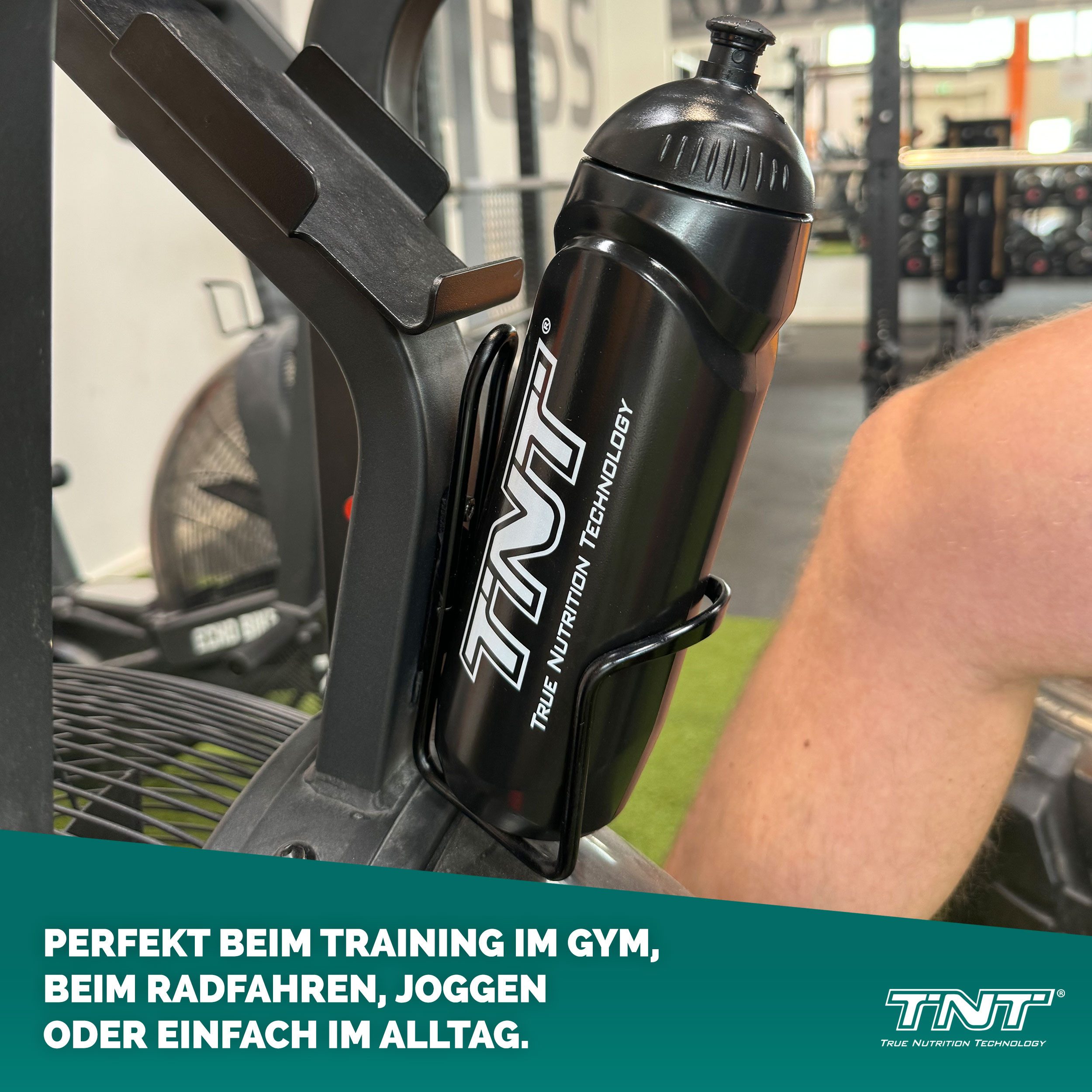 TNT (True Nutrition Technology) Trinkflasche Rocket Bottle, 750ml Fassungsvermögen mit Skala auf der Außenseite