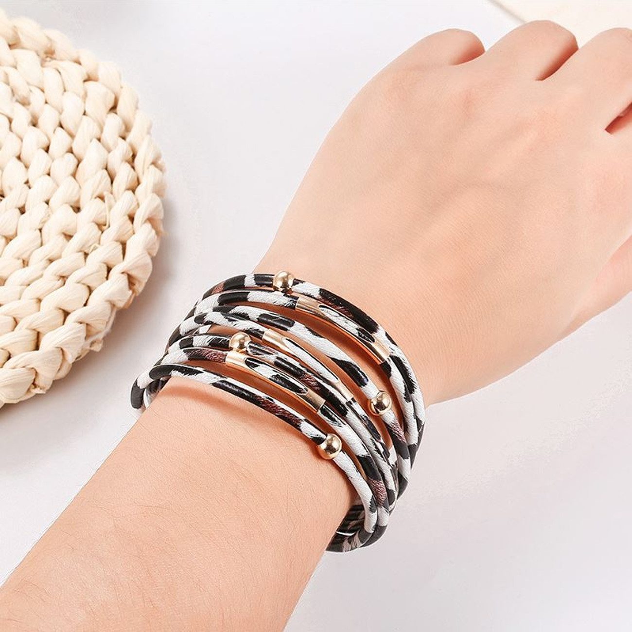 KARMA Armband Damen PU Leder mehrreihig Leo Weiß Braun od. Schwarz 19 cm (A günstig online kaufen