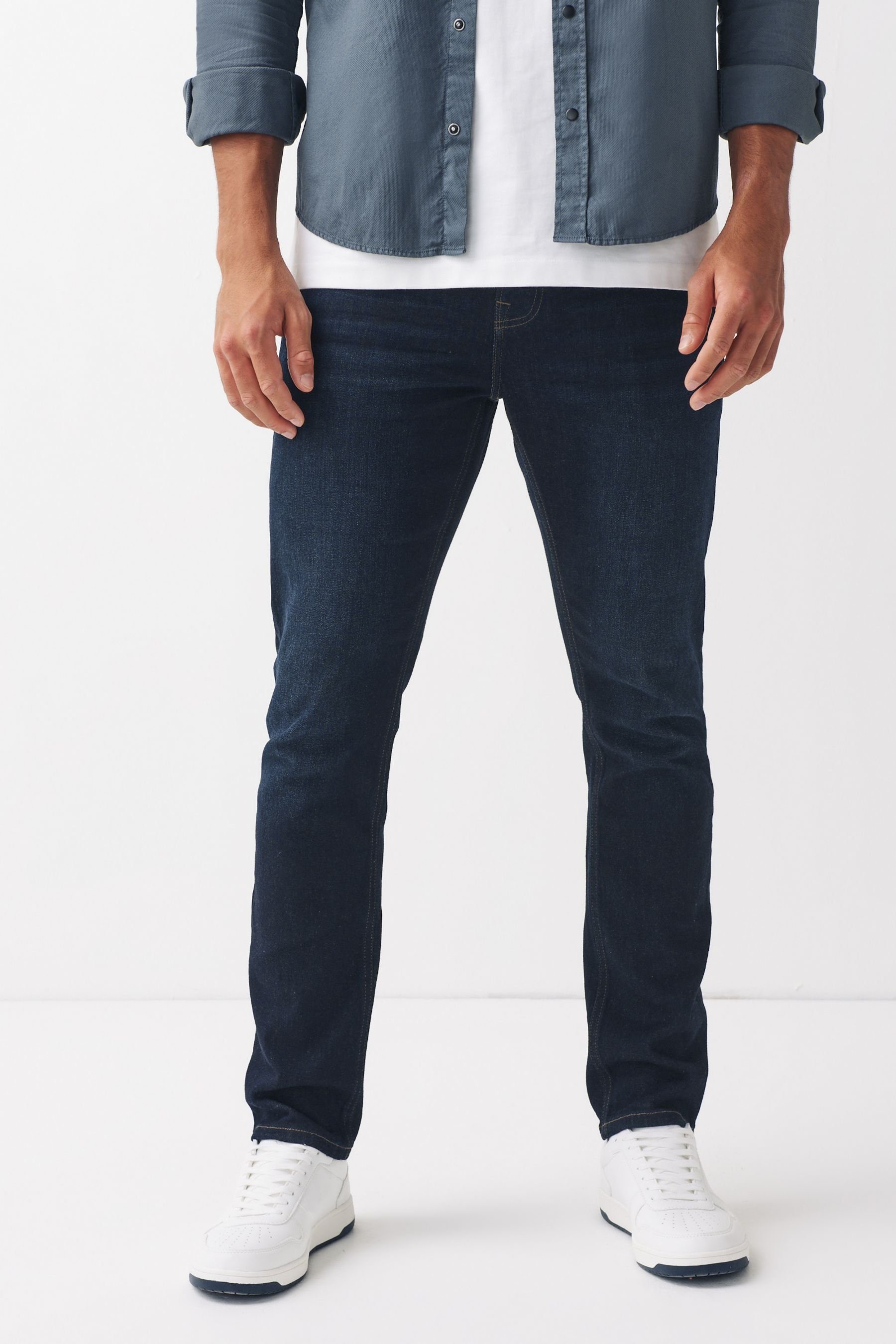 Next Slim-fit-Jeans Essential Slim (1-tlg) Jeans Dark Blue Fit mit Ink Stretch