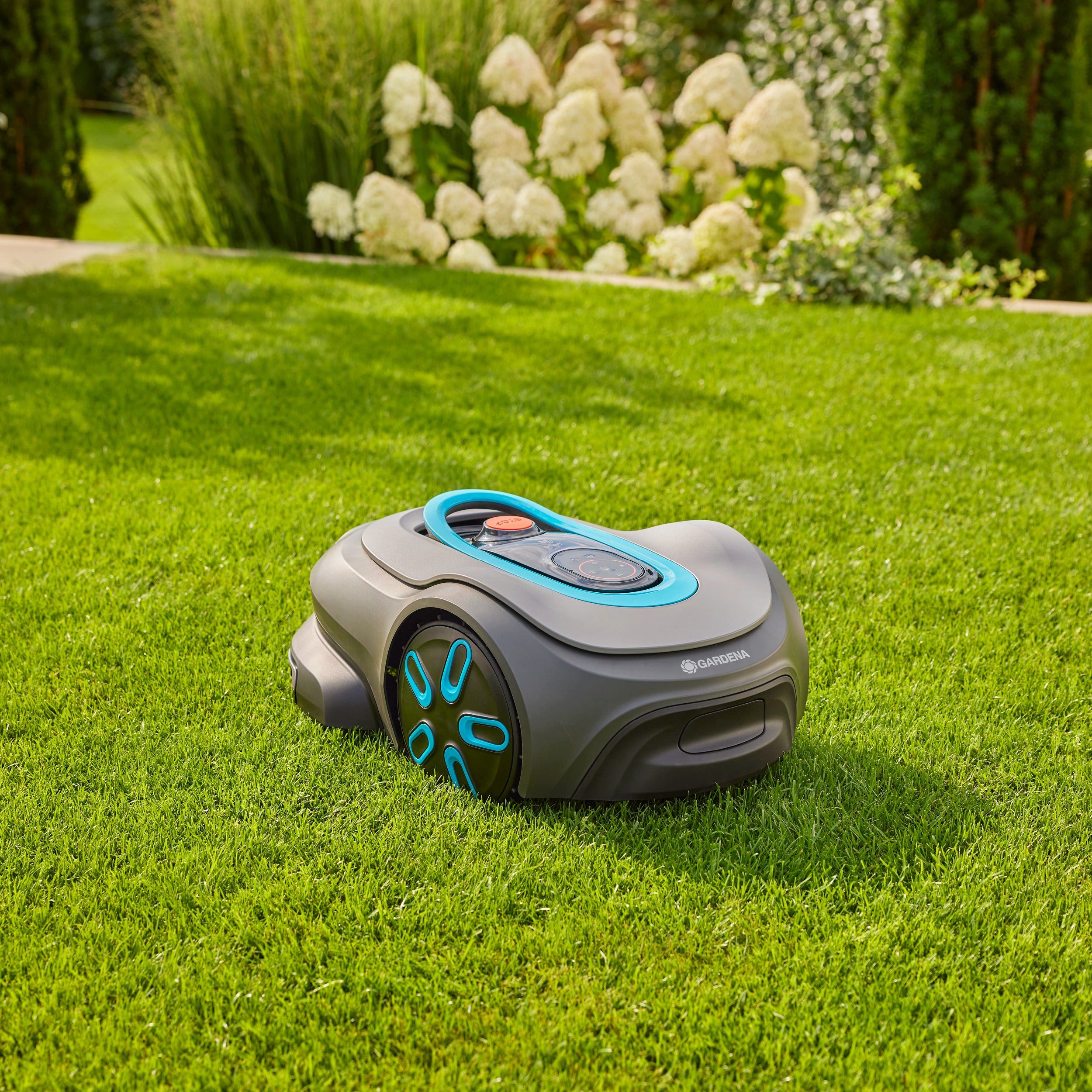 GARDENA smart SILENO max robotic lawnmower, for lawns up to 800 m², including 150 m boundary wire