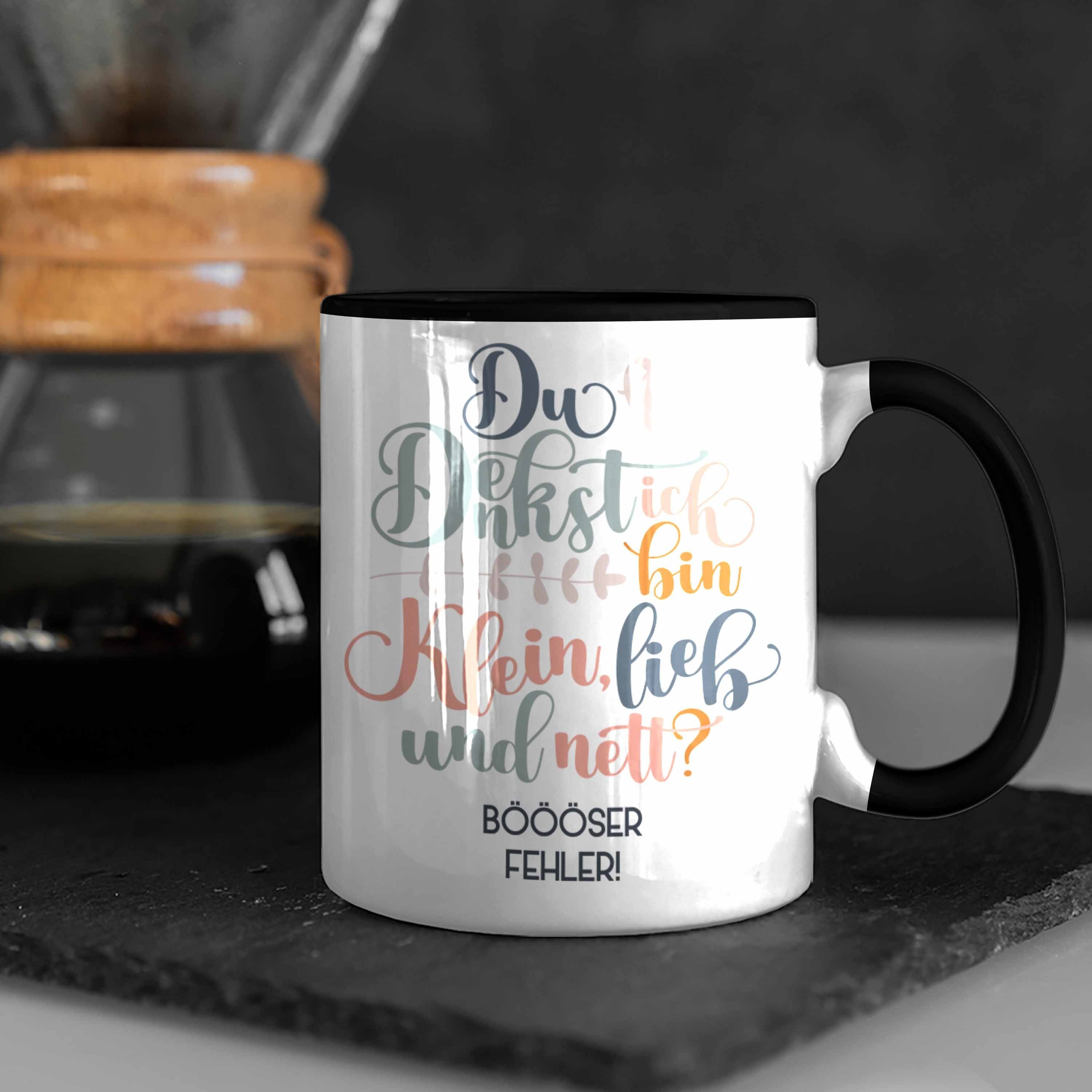 Trendation Tasse Trendation - Du Denkst Sarkasmus Klein Lustiger Nett Frauen Böser Geschenk Spruch Und Bin Schwarz Ich Tasse Humor Frauen Fehler