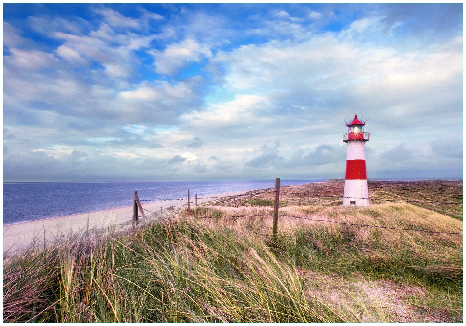 Wallario Vliestapete Leuchtturm am Strand von günstig online kaufen