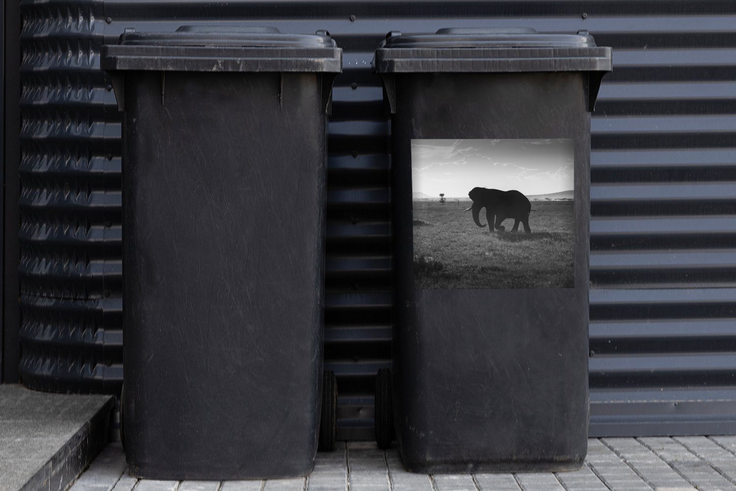 MuchoWow - weiß Einfarbig Schwarz Wandsticker Mülleimer-aufkleber, und - Elefant Abfalbehälter Tiere - Container, St), Mülltonne, Sticker, (1