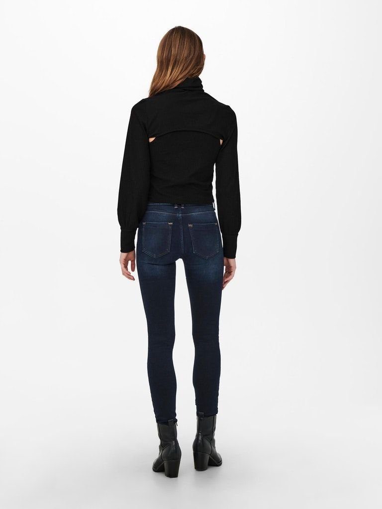 ONLY Langarmbluse. € 24,99