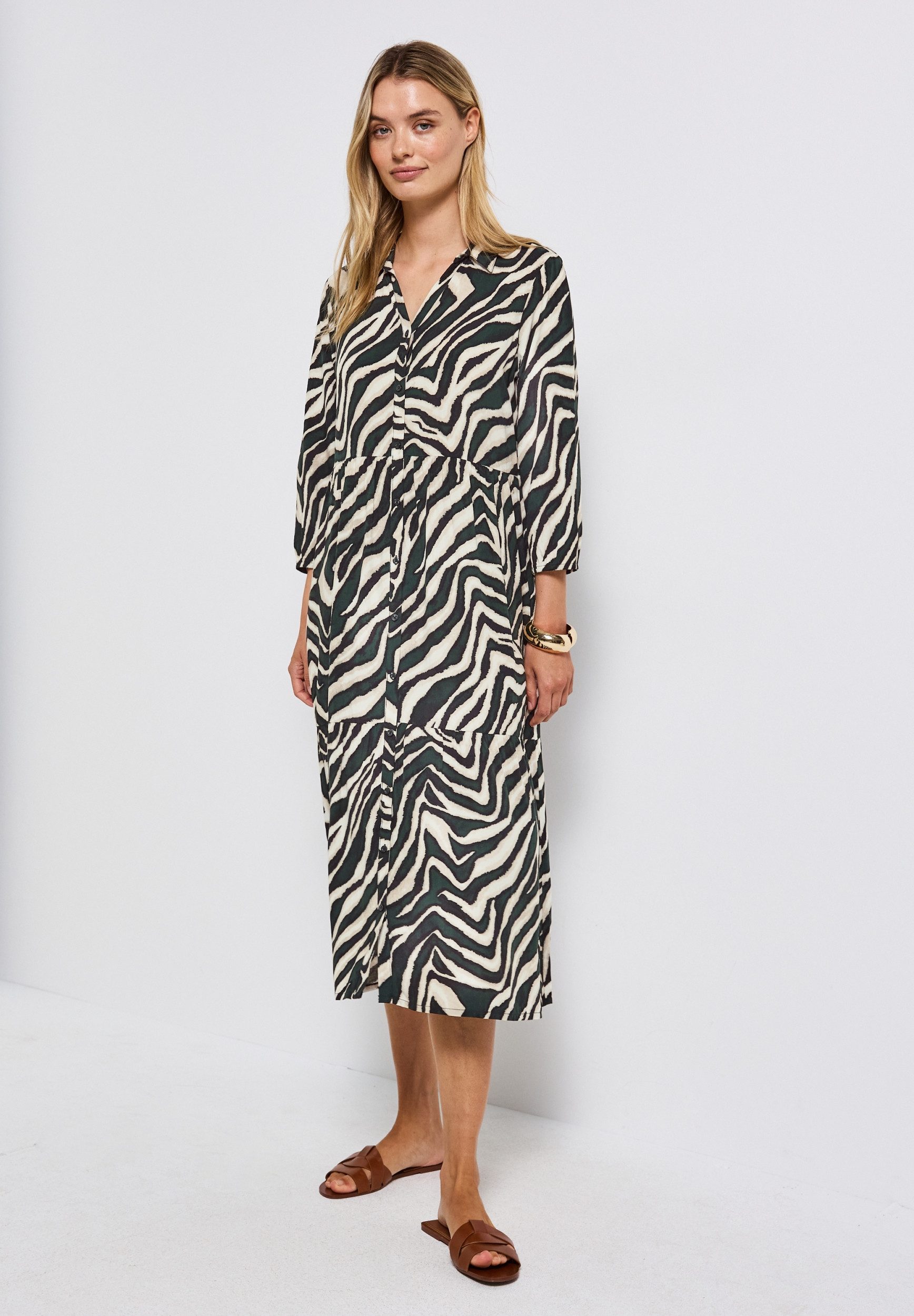STREET ONE Midikleid – Midi Kleid mit Hemdkragen und Volants durchgehende Knopfleiste