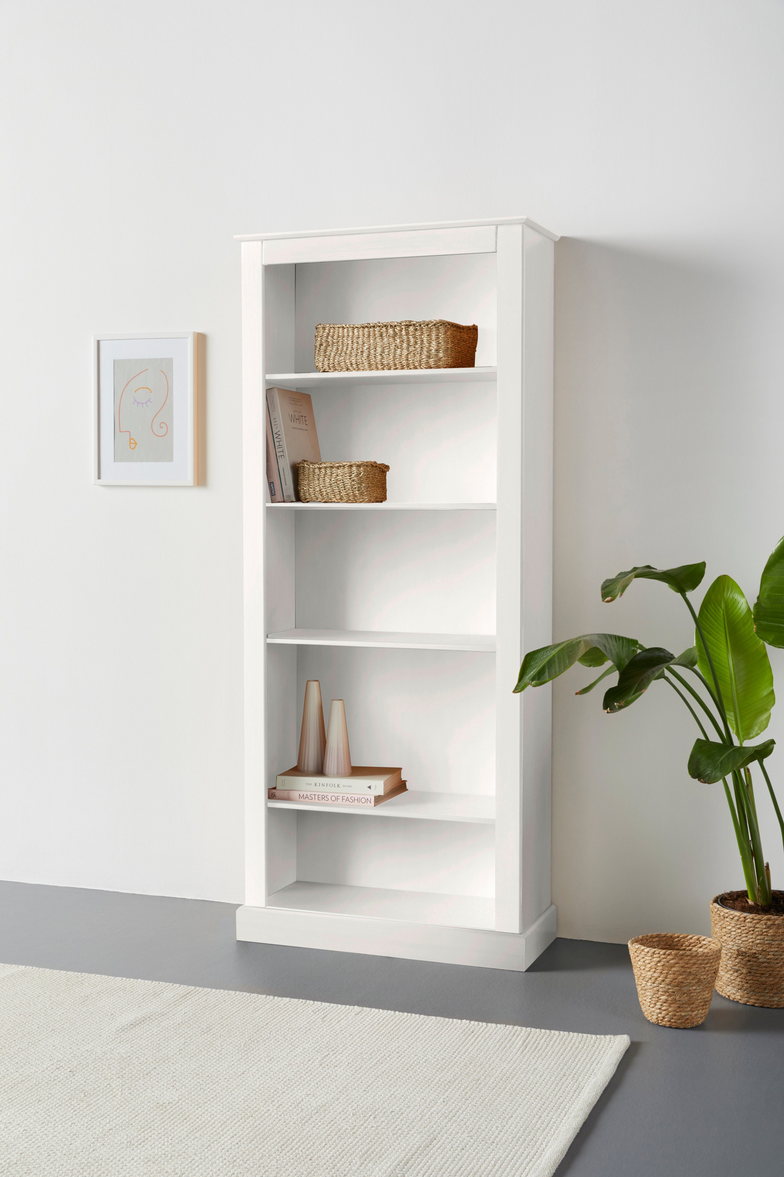 OTTO home Bücherregal Liotta, mit 4 verstellbare Einlegeböden, aus massivem Kiefernholz