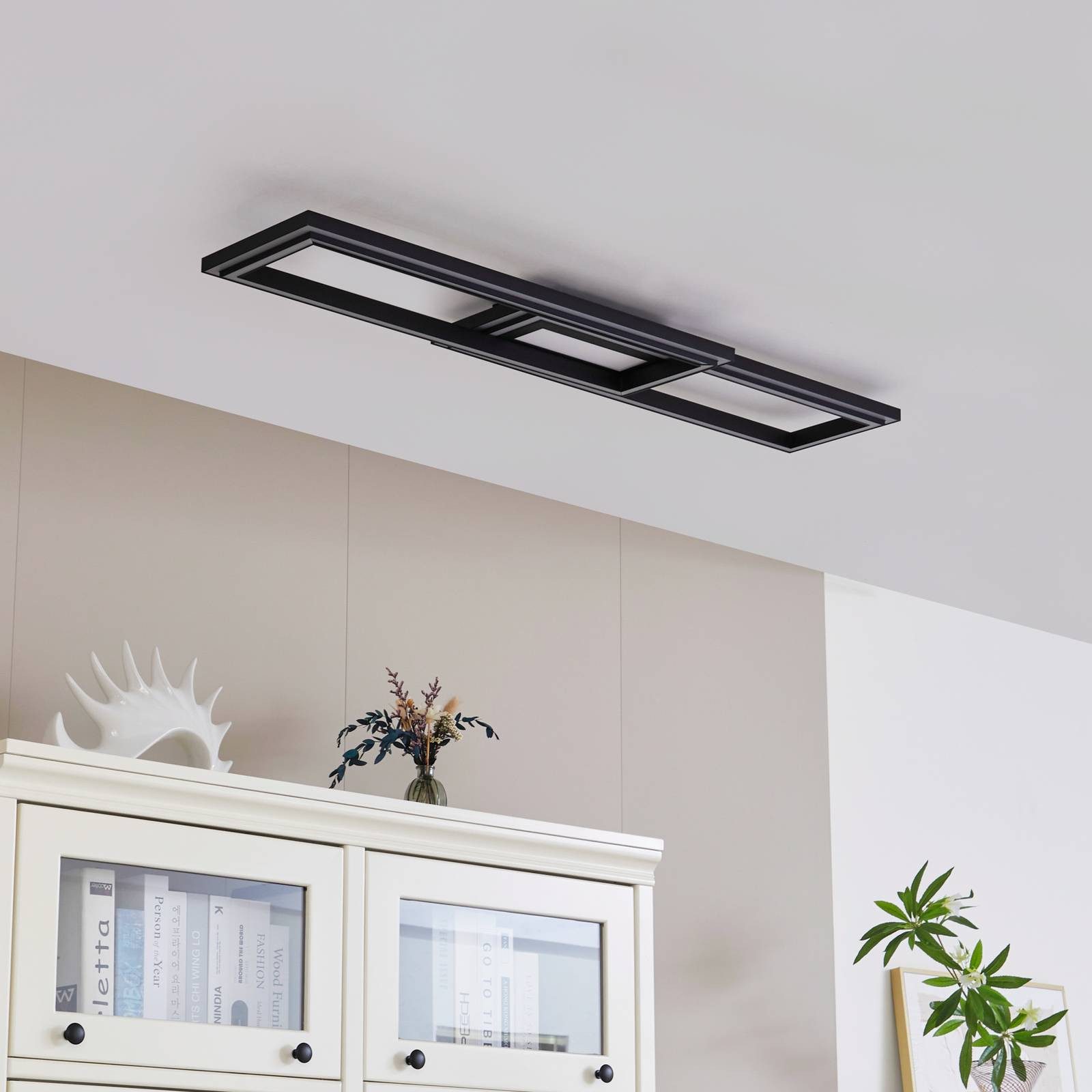 Lucande Deckenleuchten Tjado, LED, Metall, Schwarz Farbwechsel RGB + weiß IP20 mit Fernbedienung, LED 31 W gesamt, Farbwechsel RGB + weiß