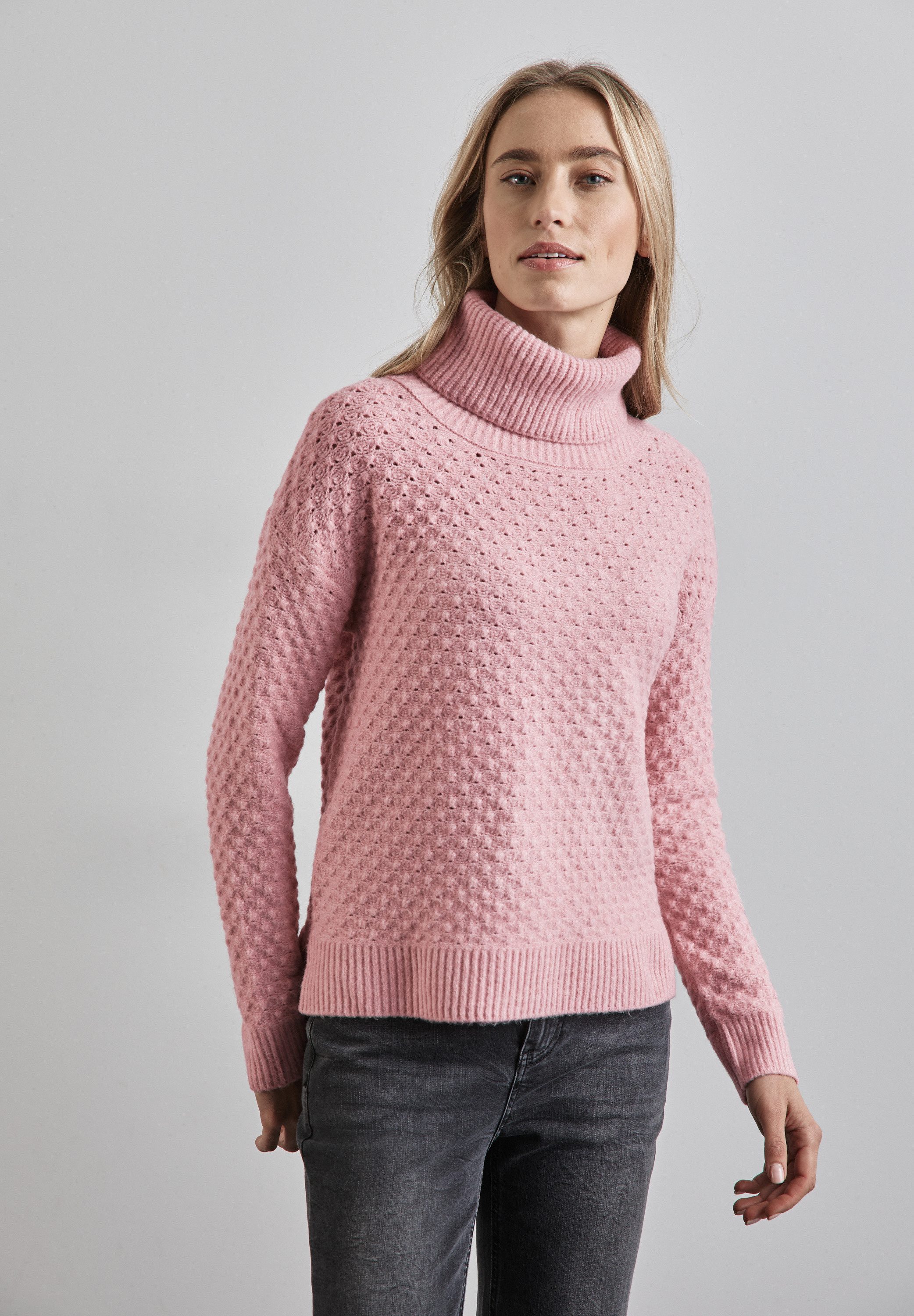 Rollkragenpullover