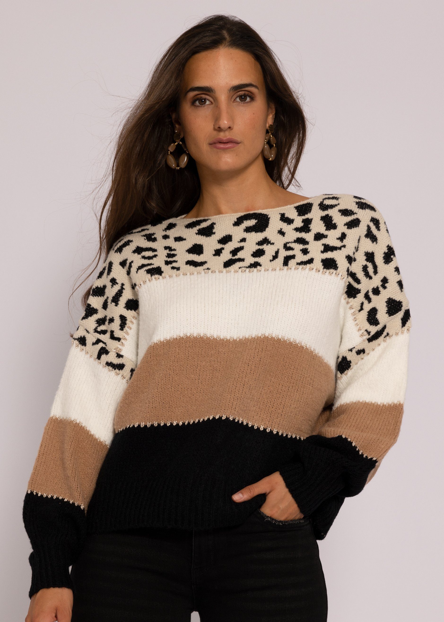 SASSYCLASSY В'язані светри Oversize Пуловери Damen mit Leo-Print Lässiger В'язані светри aus weichem Grobstrick mit Streifen und Animalprint, One Size (Gr. 36-42)