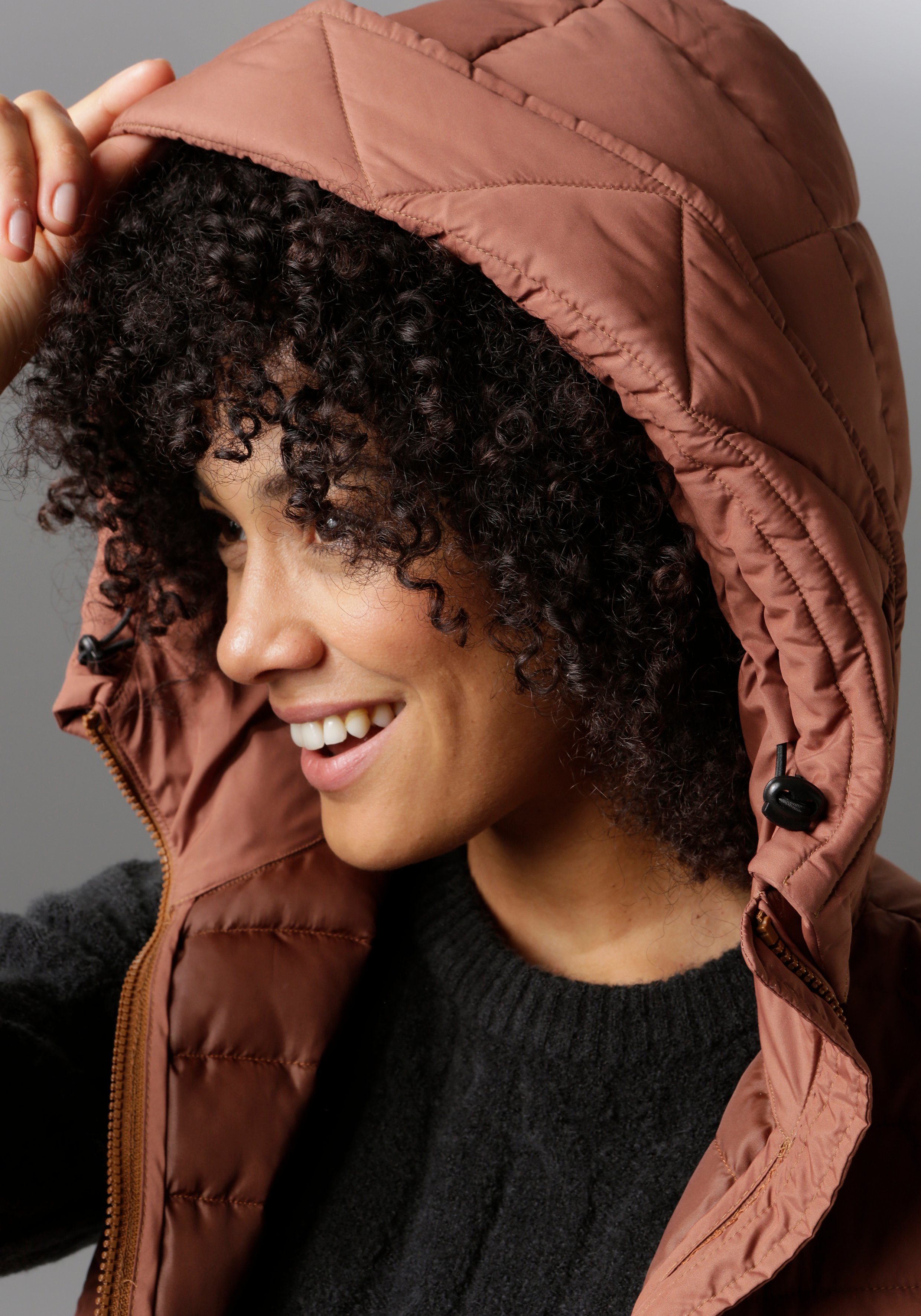 Aniston CASUAL Steppweste mit verstellbarer Kapuze