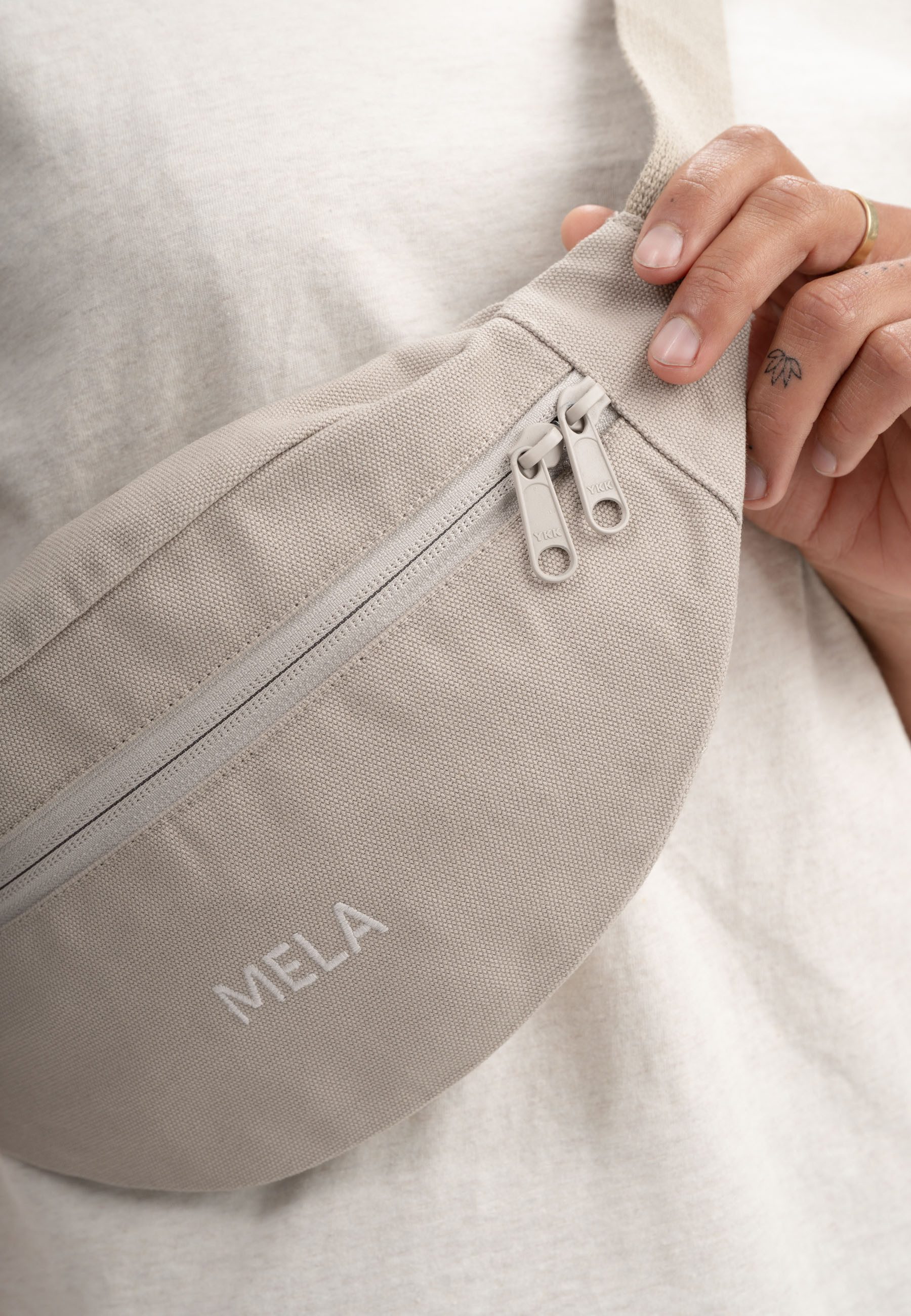 MELA Bauchtasche Hip Bag, Hauptfach mit Reißverschluss
