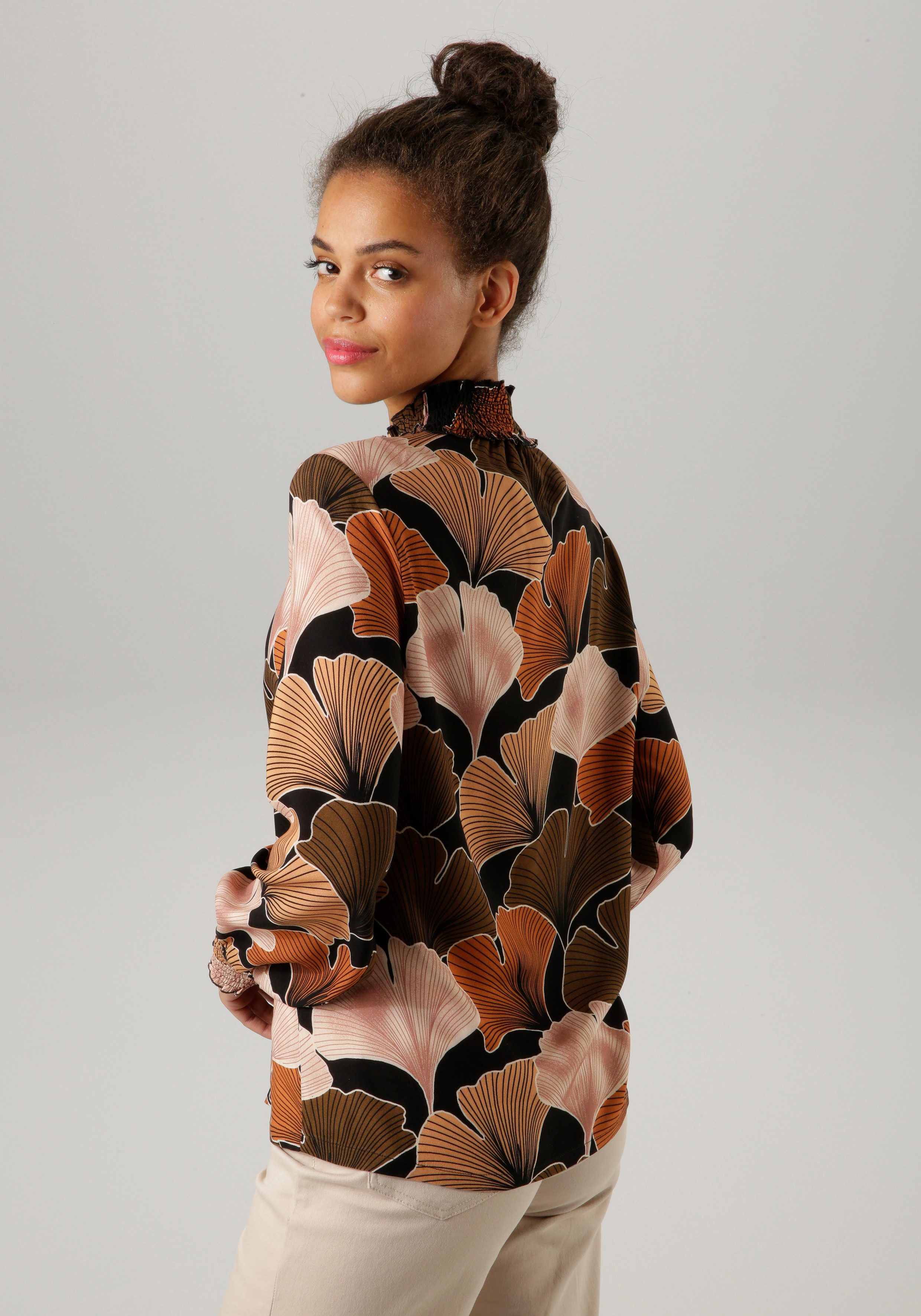Aniston CASUAL Schlupfbluse mit erdfarbenen, großflächigen Blättern bedruck günstig online kaufen
