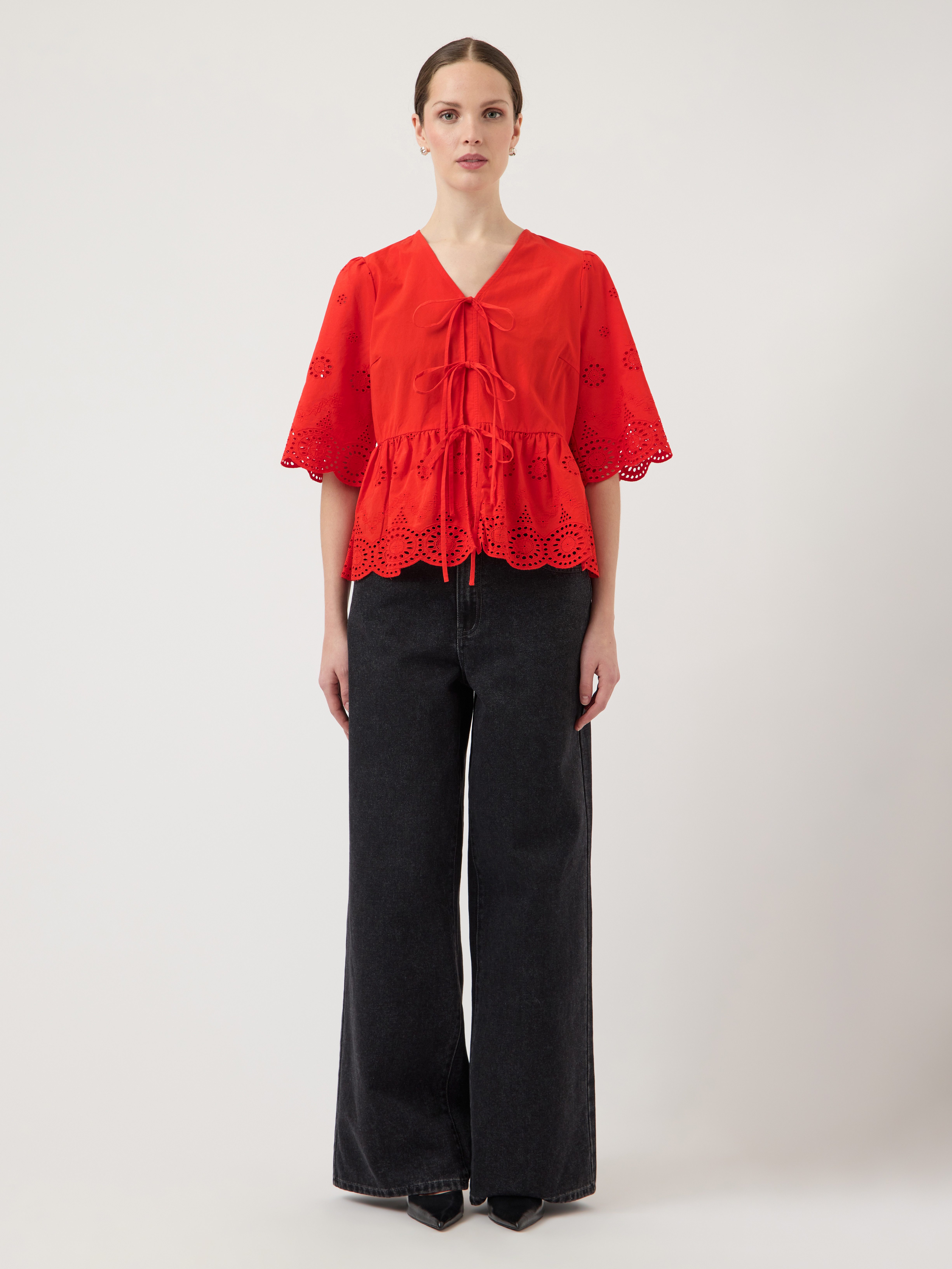 Y.A.S Spitzenbluse YASCORNELIA 2/4 TIE TOP S. NOOS Baumwolle, regular fit