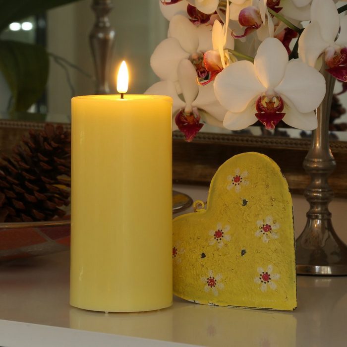 Deluxe Homeart LED-Kerze LED Kerze Mia Echtwachs 3D Flamme Wachsspiegel flackernd H: 15cm D: 7 5cm gelb