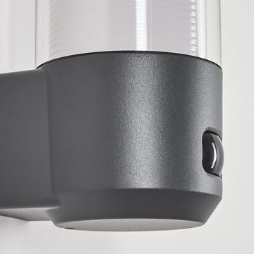 hofstein Außen-Wandleuchte Außenlampe mit Bewegungsmelder aus Metall/Kunststoff, ohne Leuchtmittel, Wandlampe für außen mit Sensor (10 cm), IP44, 1 x E27