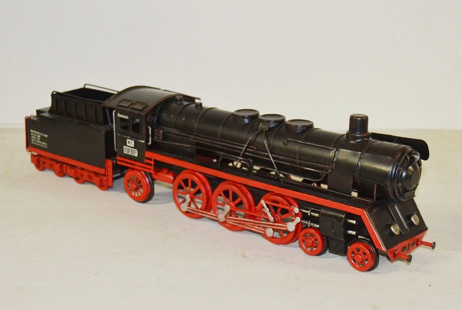 JS GartenDeko Modelleisenbahn-Figur Blechmodell Dampflok Oldtimer Dampflokomotive Typ DB 001 L 62 cm