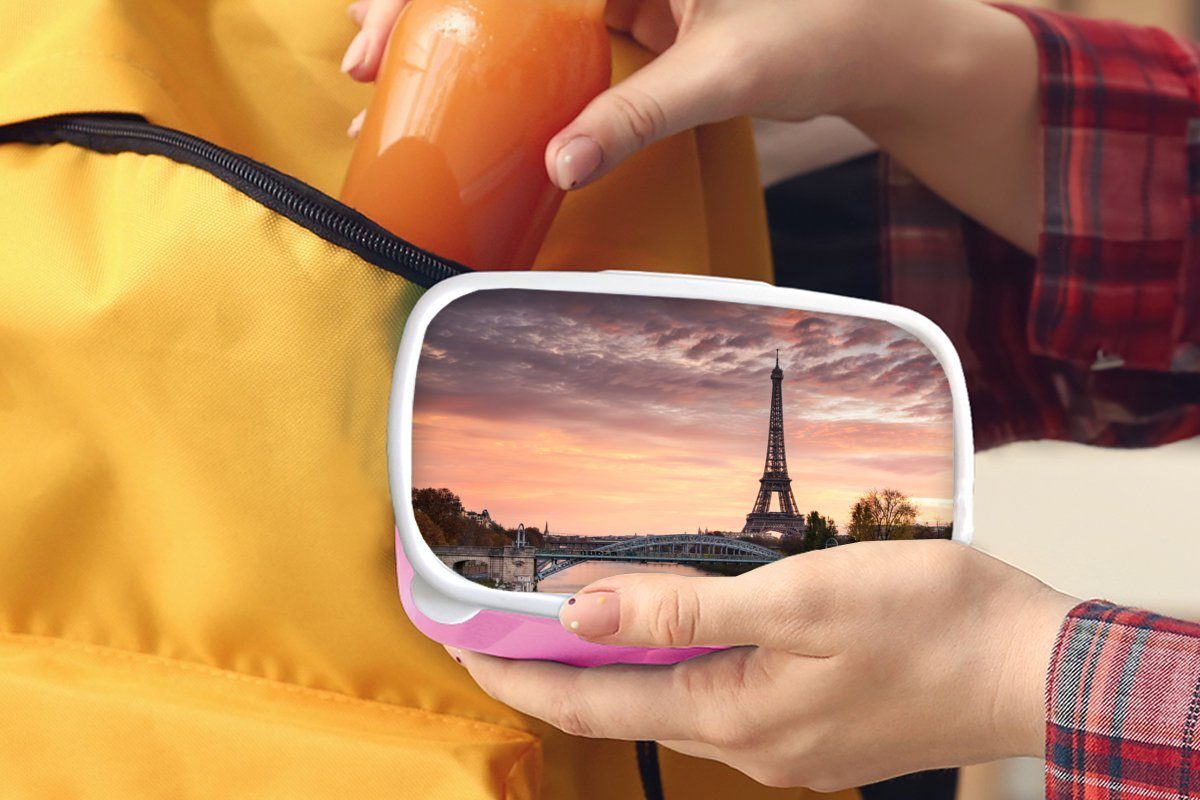 orangefarbener Lunchbox Brotbox MuchoWow Ein Paris, rosa wunderschöner über in Himmel Kinder, Snackbox, Mädchen, Kunststoff Brotdose für Kunststoff, dem Erwachsene, Eiffelturm (2-tlg),