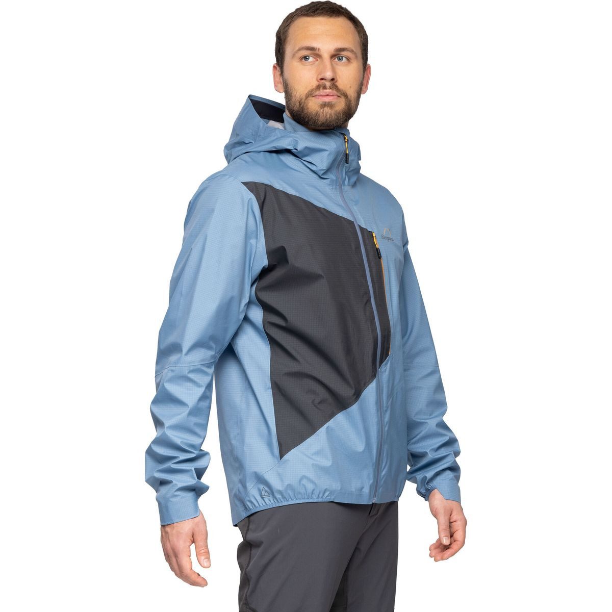 Bergans Skijacke Y Lightline Air 3L Shell Jacket Men Ultraleichte, hochatmungsaktive Herrenjacke für optimalen Schutz bei