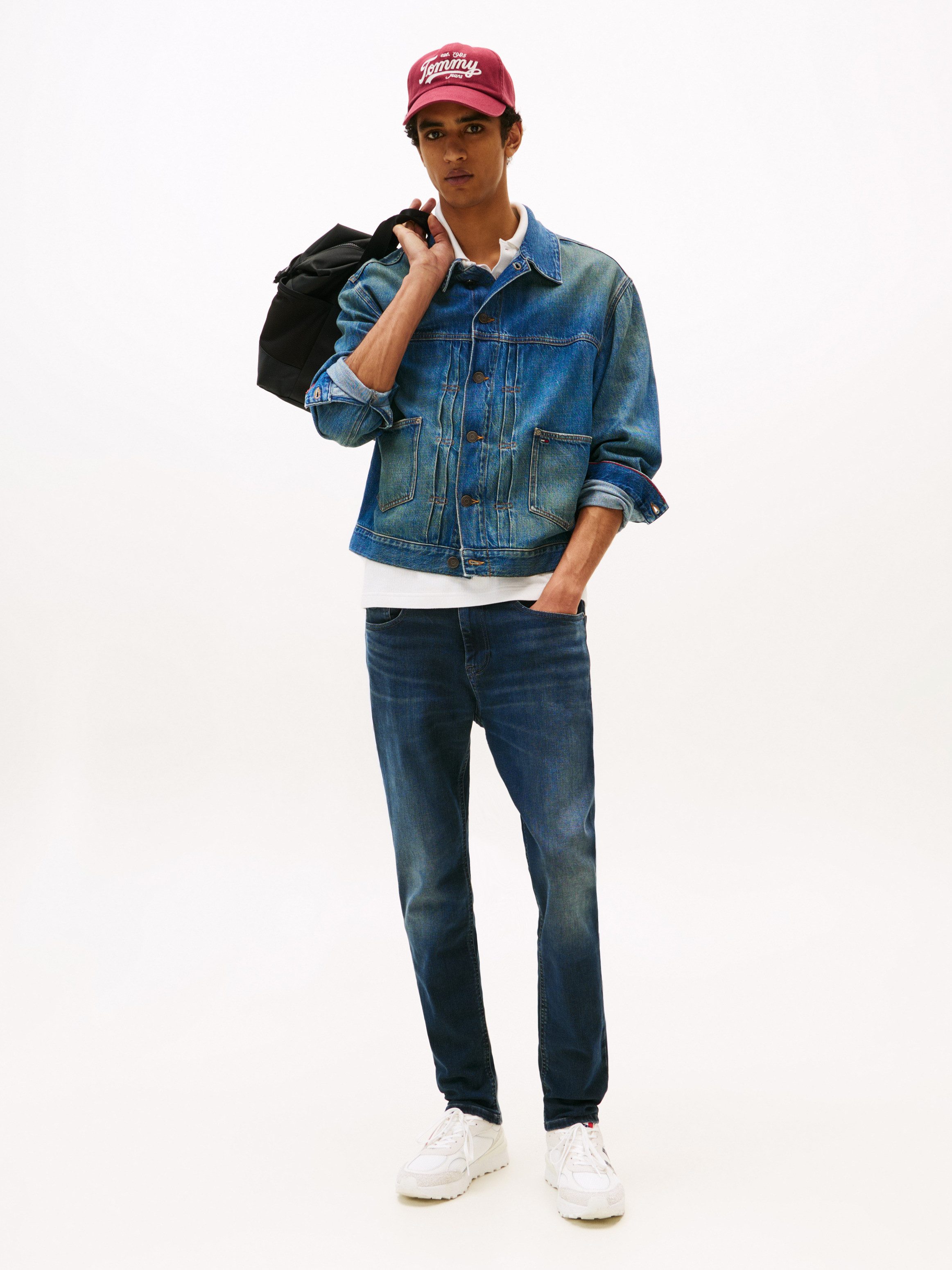 Tommy Jeans Slim-fit-Jeans Austin Slim Tapered zum Knöchel hin schmaler werdende Jeans mit mittlerer Leibhöhe