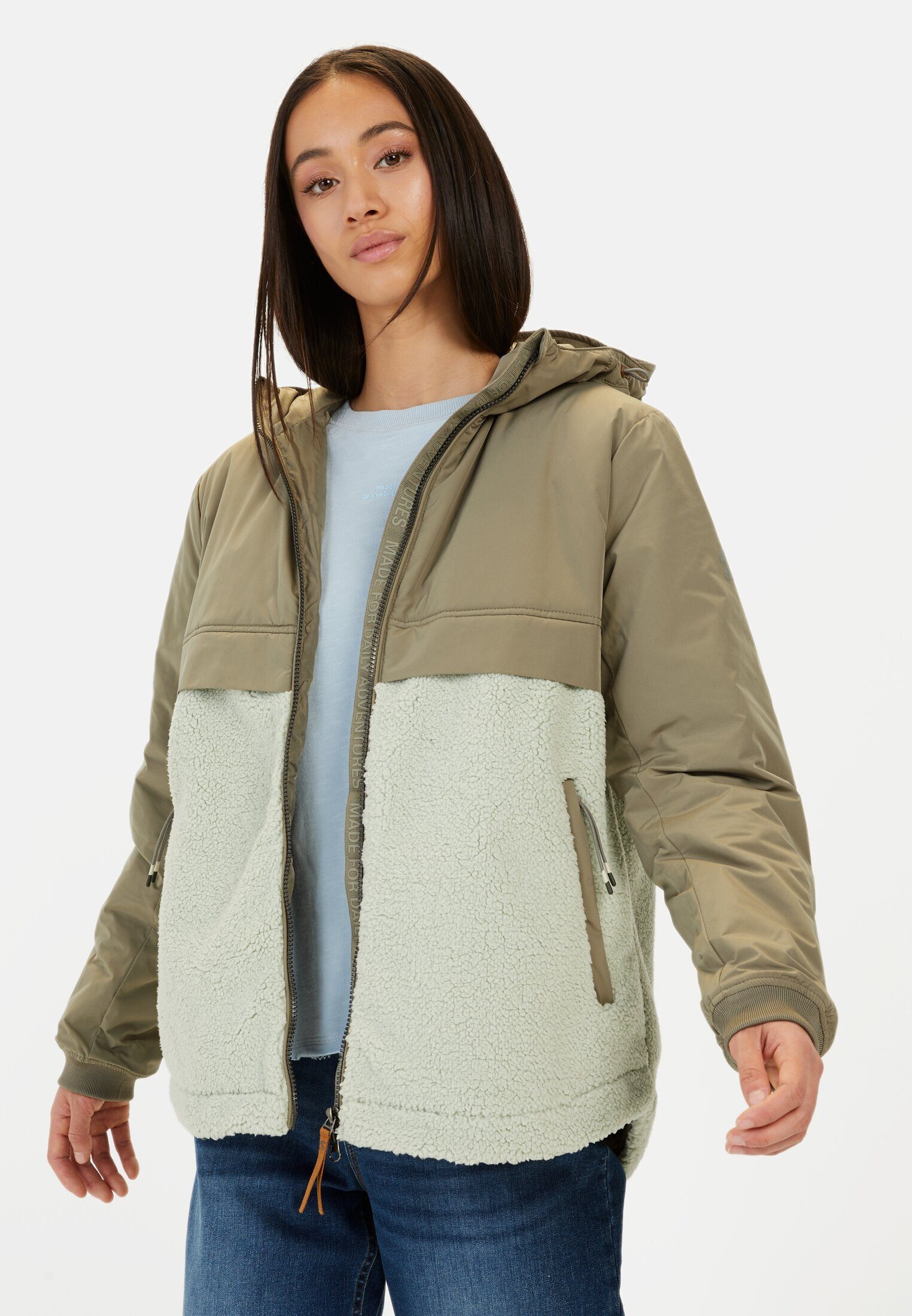 Outdoorjacke mit Kapuze