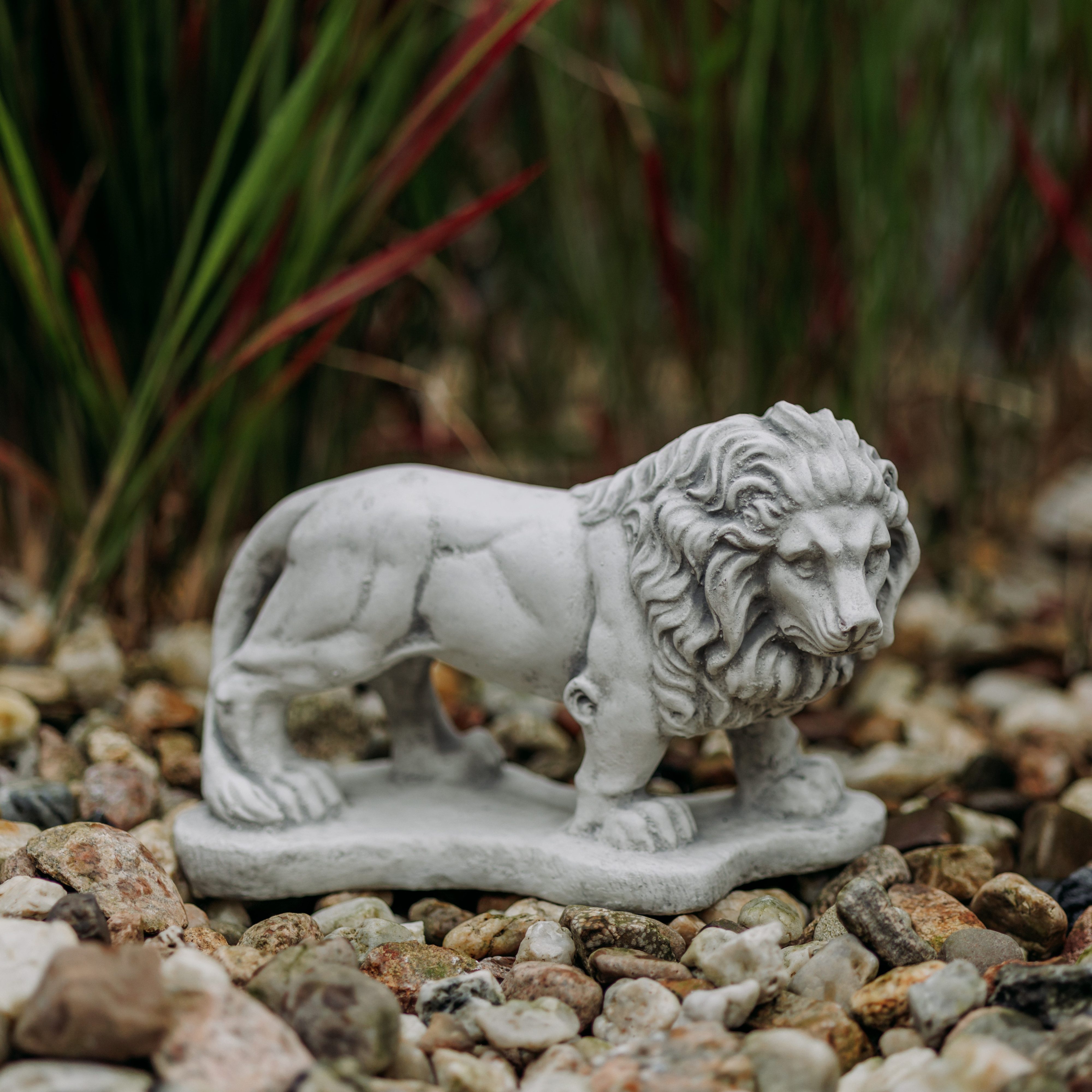 gartendekoparadies.de Gartenfigur Kleiner Löwe, H. 15 cm, 2 kg, Frostsicher