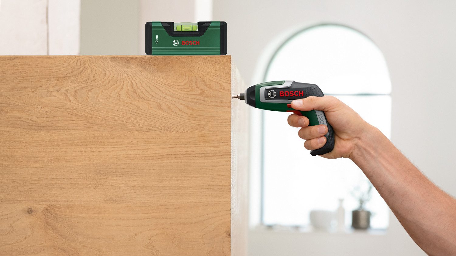 Bosch Home & Garden Akku-Schrauber IXO 7 Level Set, mit Bit-Set, Wasserwage günstig online kaufen