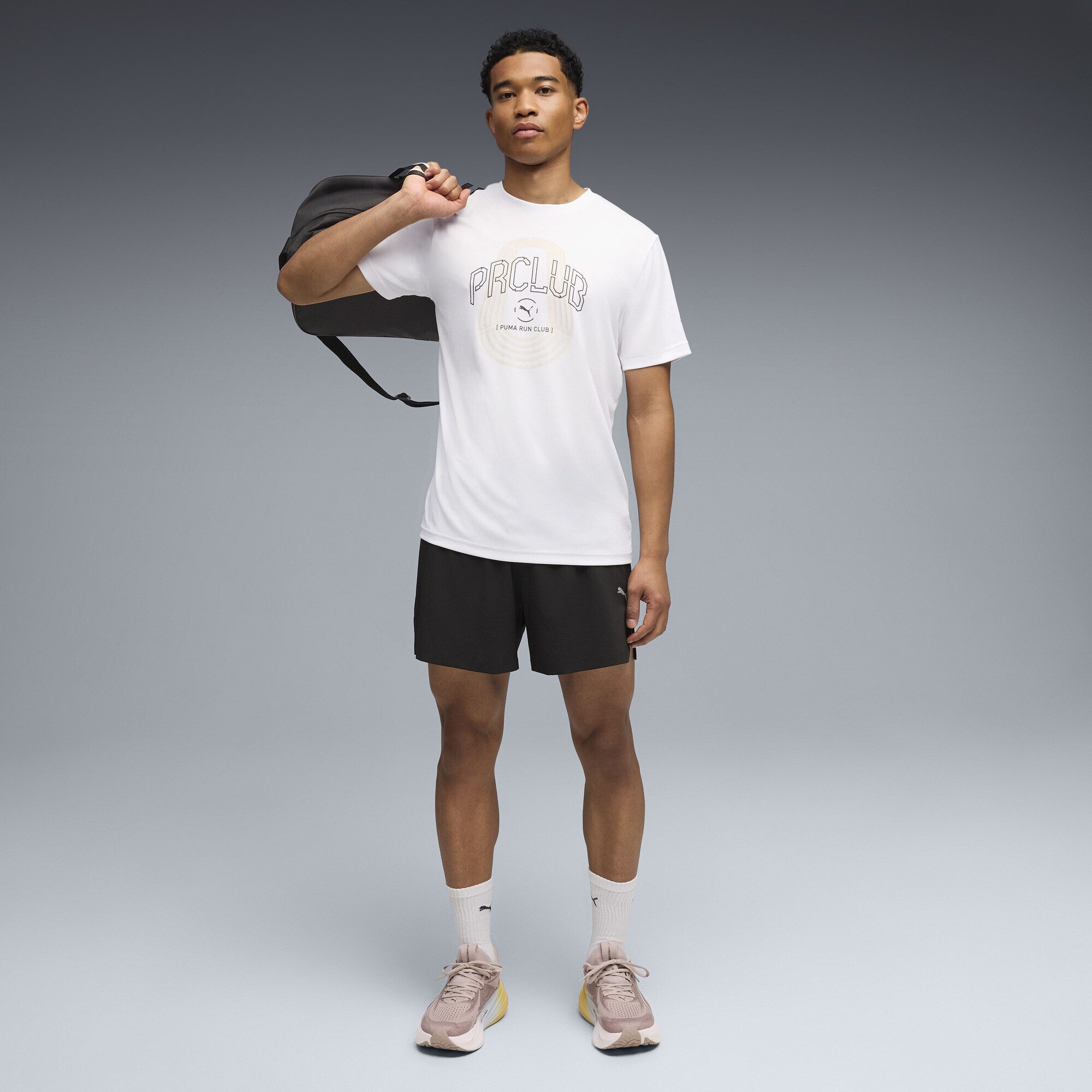 PUMA Trainingsshirt Run Club Graphic T-Shirt Herren