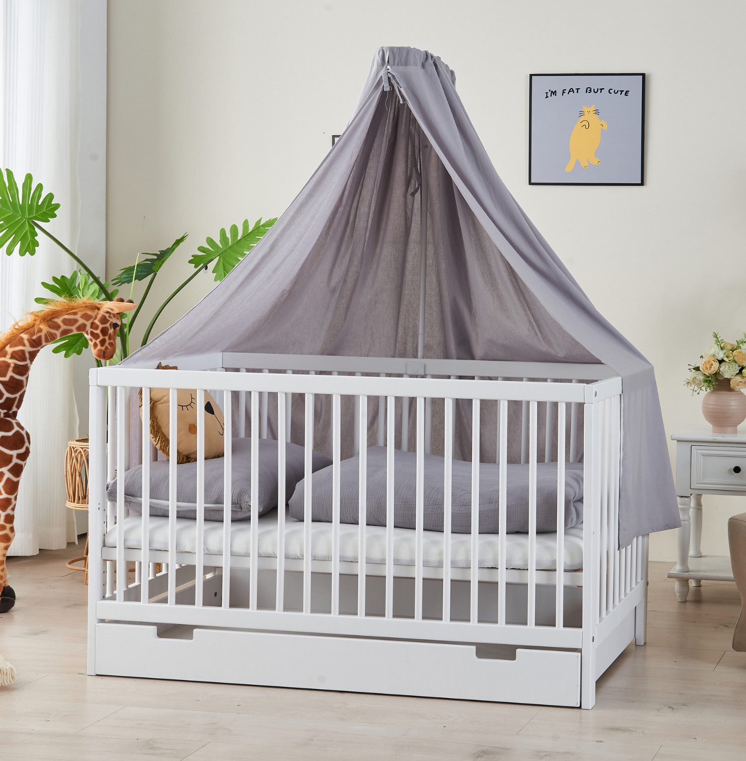 Alavya Home® Komplettbett TOBI 6-tlg.SET für Kleine Babys I 9-fach höhenverstellbarer EN 716-1, Babybett 60x120 mit Matratze, Schublade und Himmel + Himmelstange