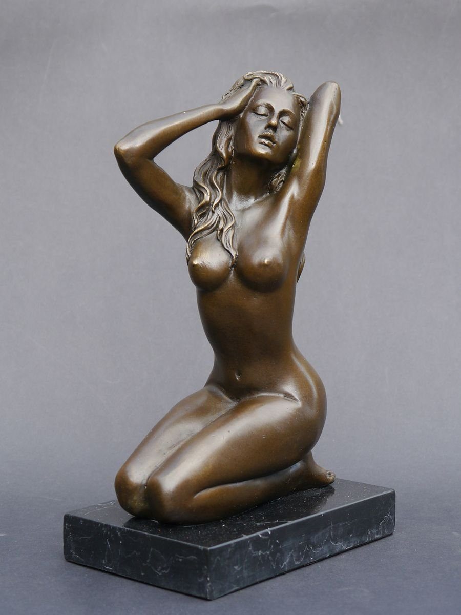 Dekoobjekt Frauenakt Bronze Erotische Marmorsockel edlem auf Figur AFG