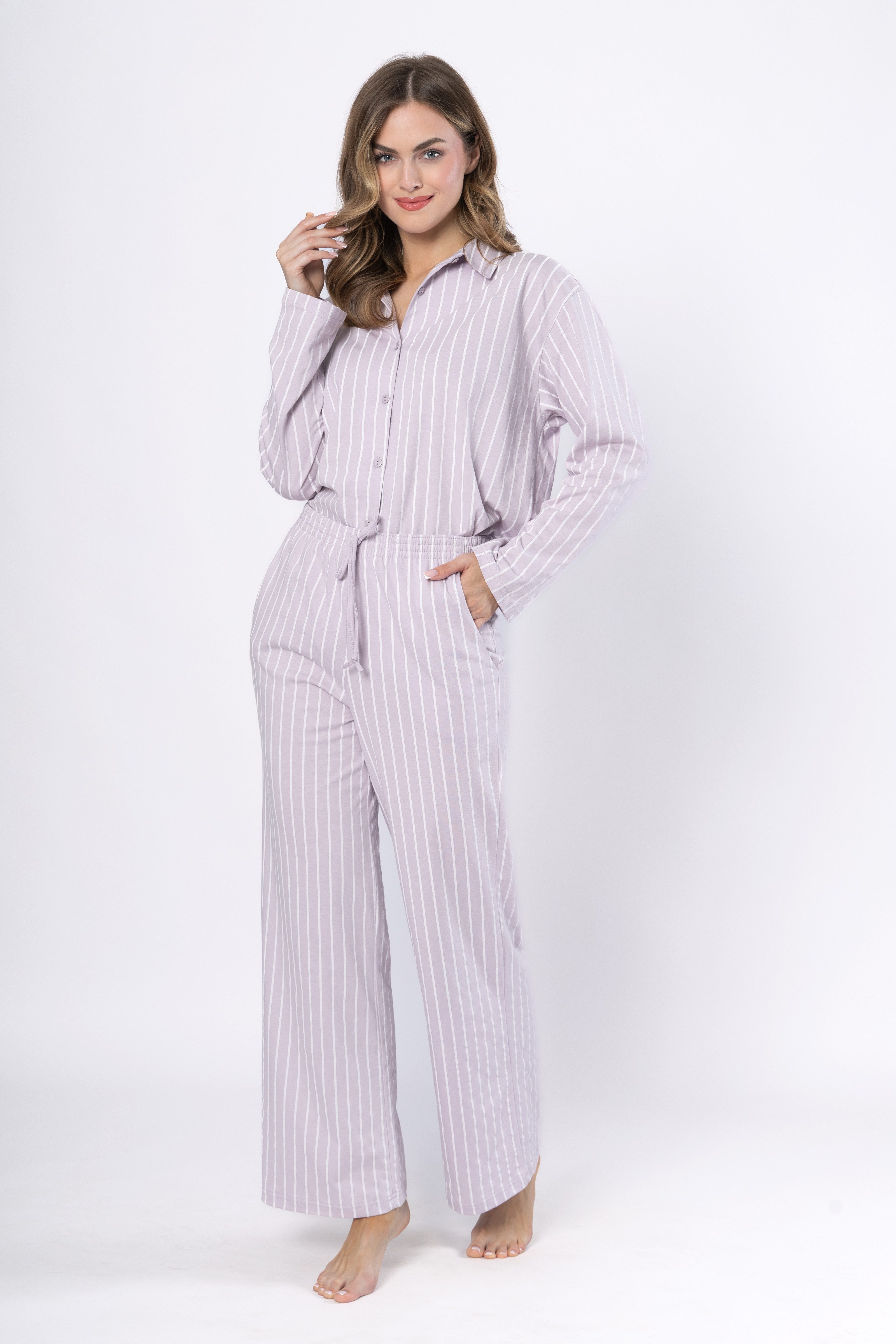 COOLISMO NIGHTWEAR Pyjama Schlafanzug langarm in zartem Lavendel-Ton mit St günstig online kaufen