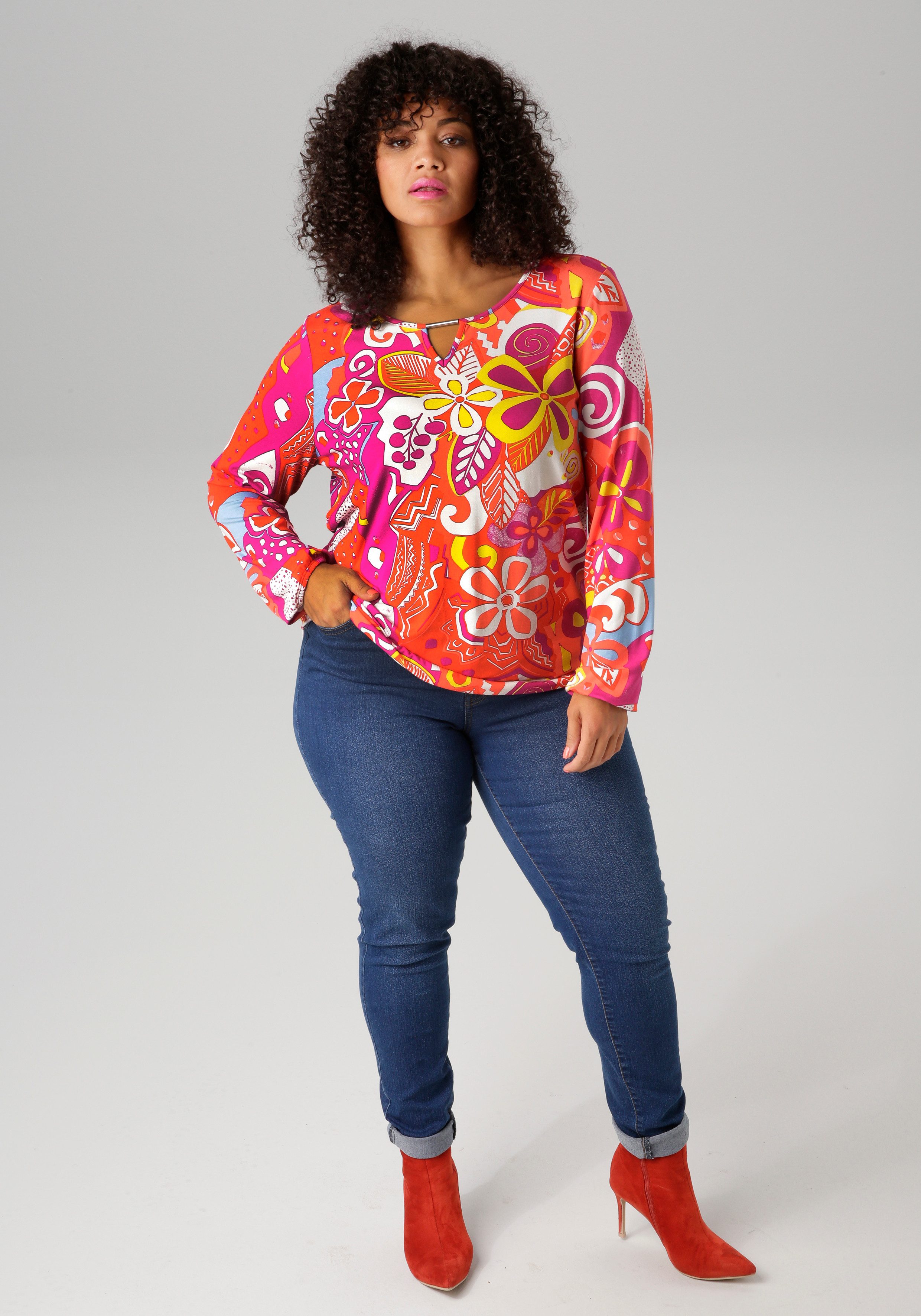 Aniston PLUS Langarmshirt mit farbharmonischen, fantasievollem Druck