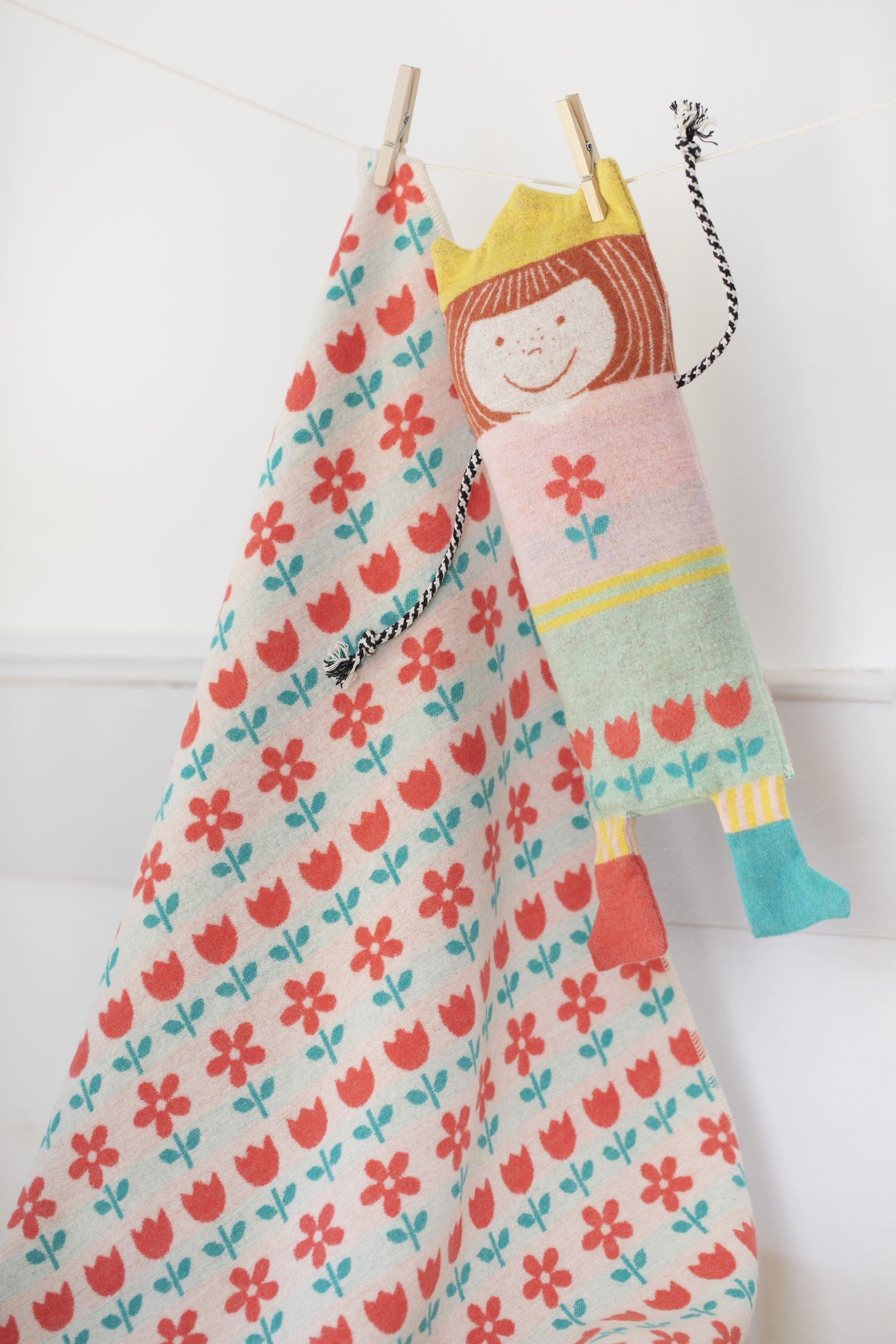 Babydecke Juwel in der Puppe 'Prinzessin' 70 x 90 cm Altrosa, DAVID FUSSENEGGER