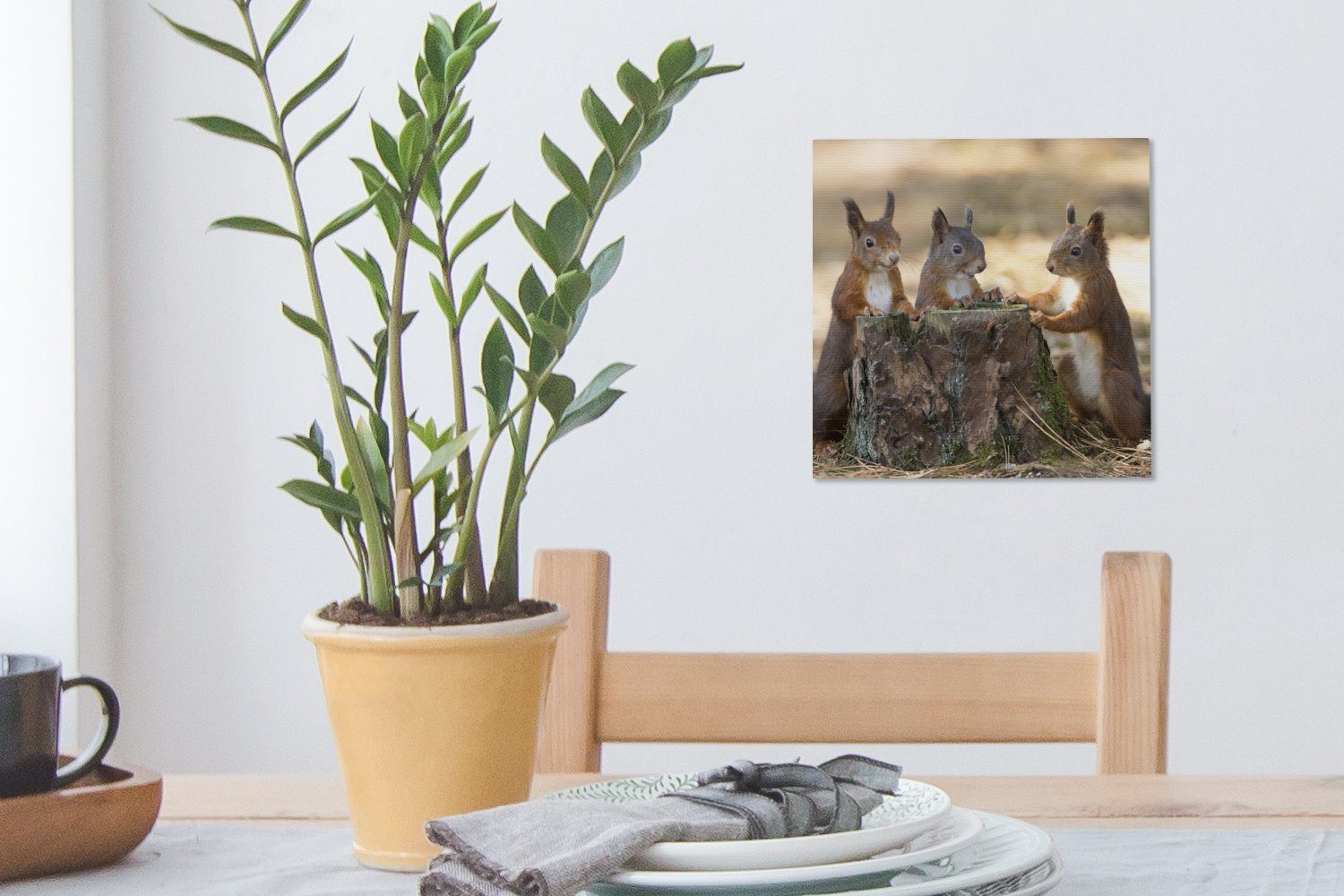 OneMillionCanvasses® Leinwandbild Drei Eichhörnchen abgehackten Baum, St), um für Leinwand (1 Wohnzimmer Schlafzimmer Bilder