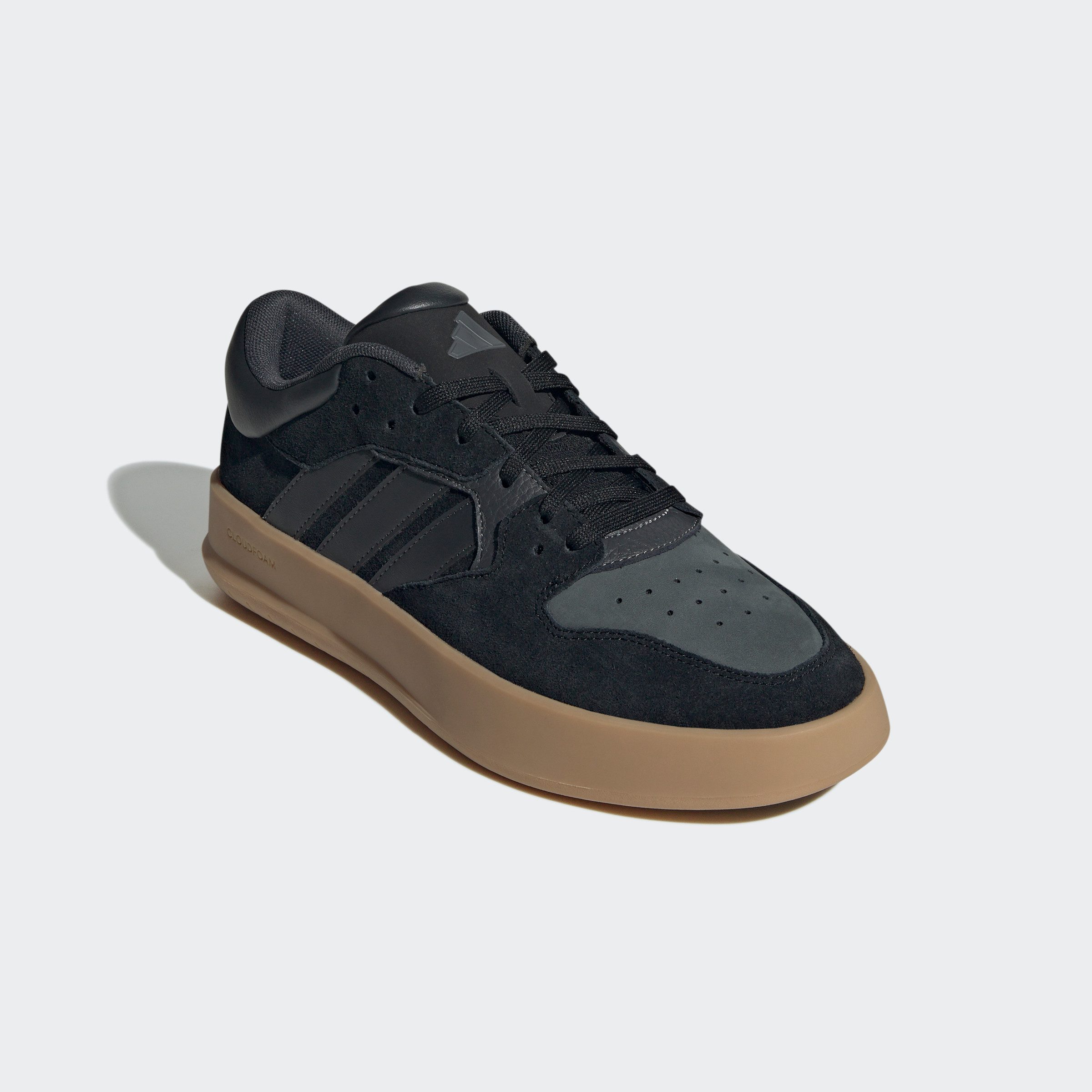 COURT 24 Sneaker