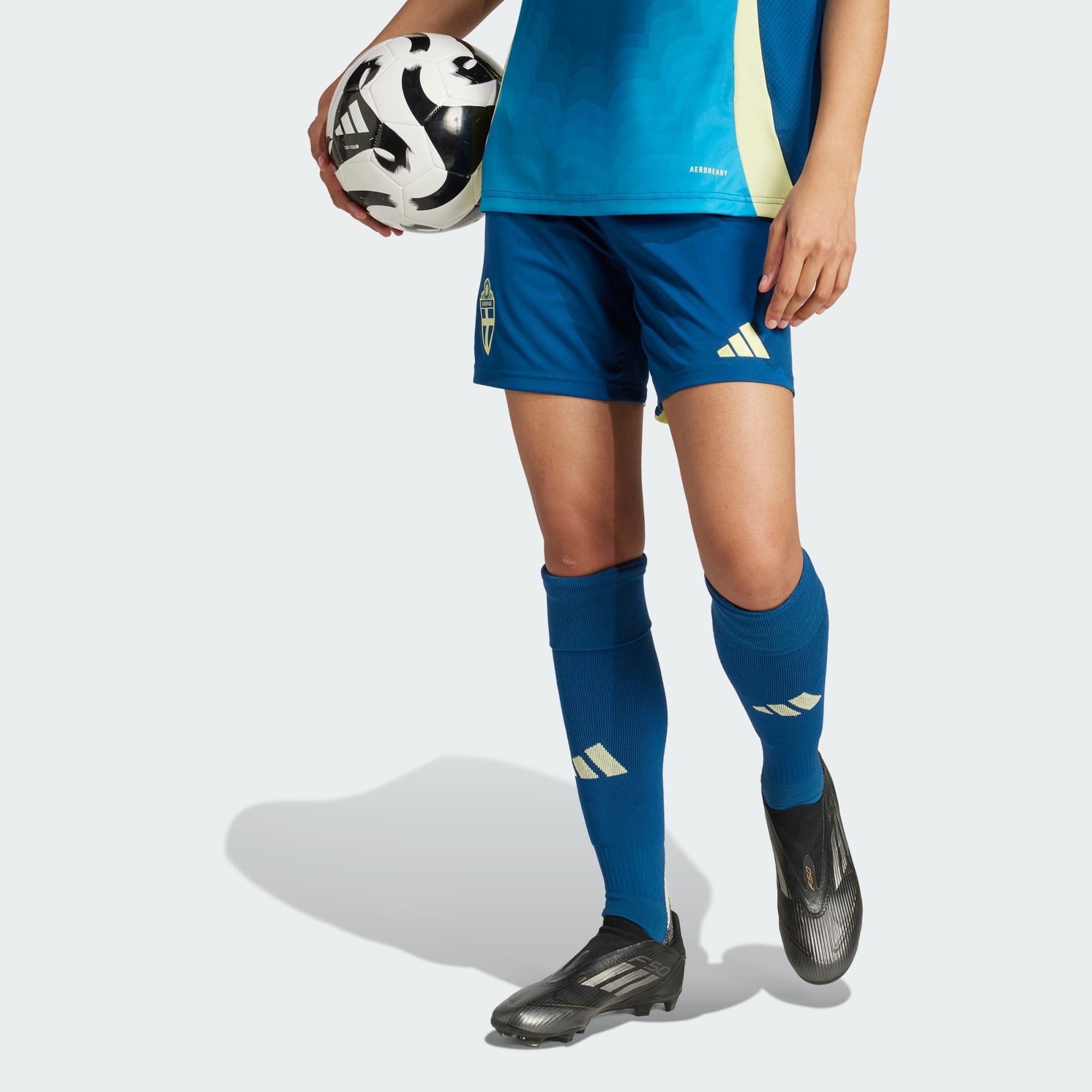 adidas Performance Sweatshorts SCHWEDEN 25 FRAUENTEAM günstig online kaufen