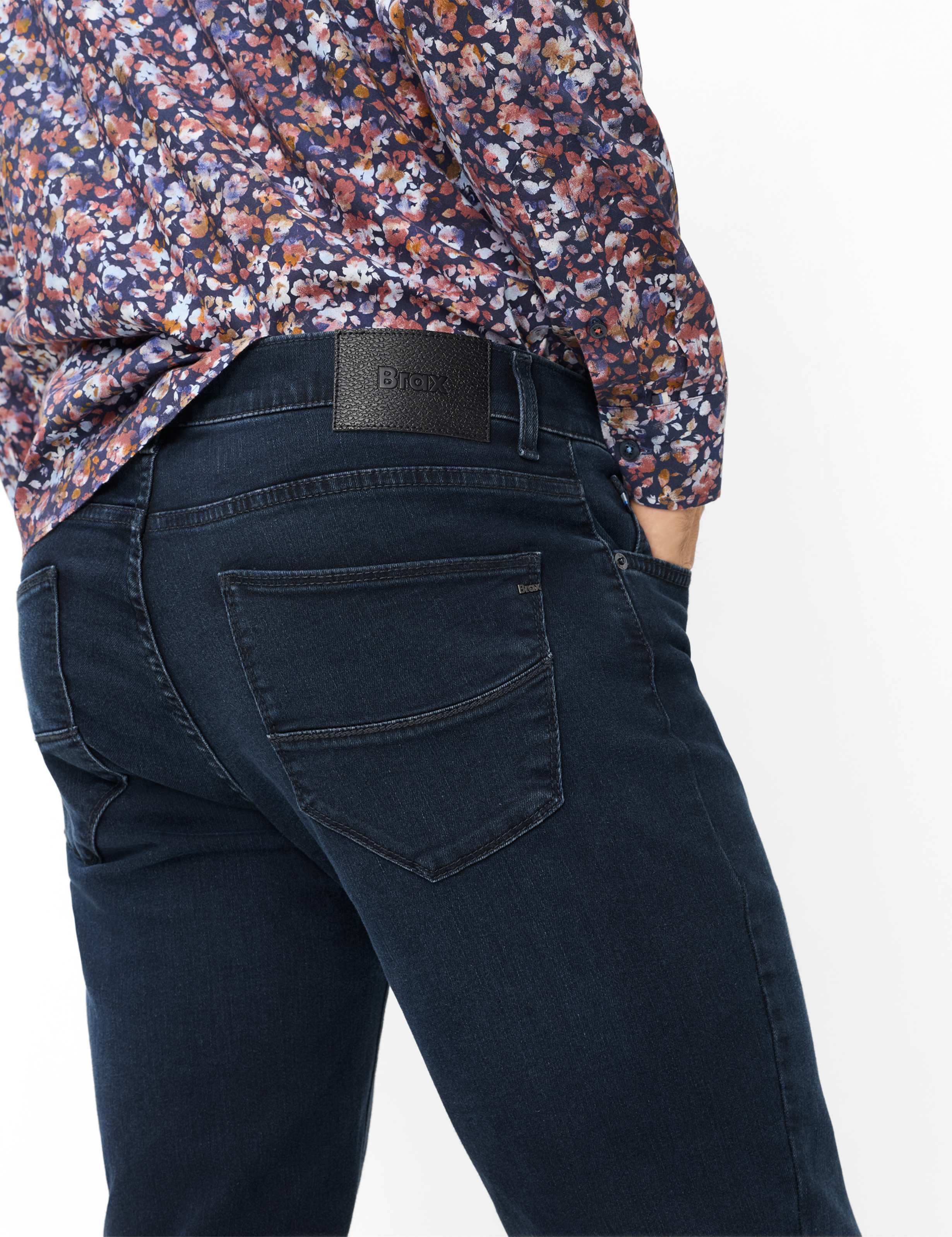 Brax 5-Pocket-Jeans Style CADIZ Denim: Five-Pocket-Jeans im Straight Fit – Bild 4 von 5