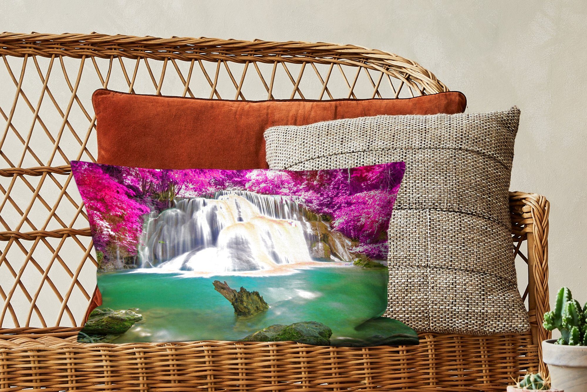 MuchoWow Dekokissen Wasserfall - Rosa Wohzimmer Füllung, Dekoration, Zierkissen, mit Schlafzimmer Bäume, Dekokissen 