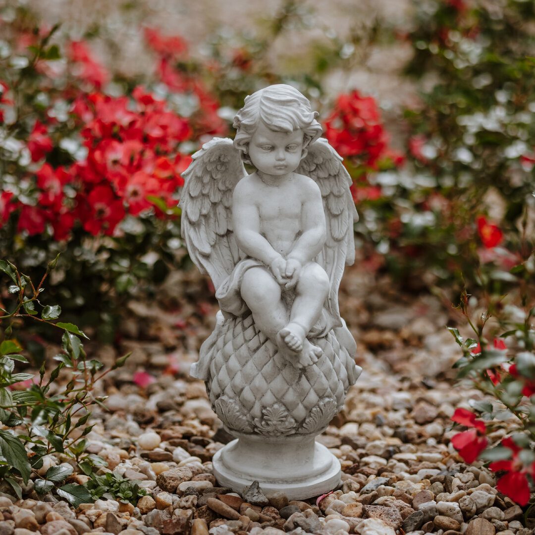 gartendekoparadies.de Gartenfigur Engel auf Einer Kugel Grabengel, Steinfigur, H. 37 cm, 6 kg, Frostsicher