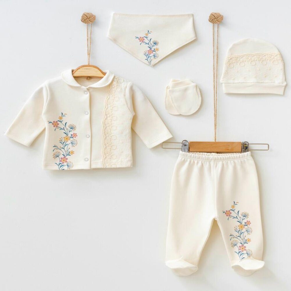 Engelbaby Erstausstattungspaket 5-teiliges Neugeborenen-Set 0-3 Monate 100% Baumwolle Blumen-Motiv (Set, 5-tlg., Langarm, Handschuhe, Mütze, Hose, Lätzchen) 5-teilig 100% Baumwolle 0-3 Monate mit Motiv gestrickt Erstausstattung Crem