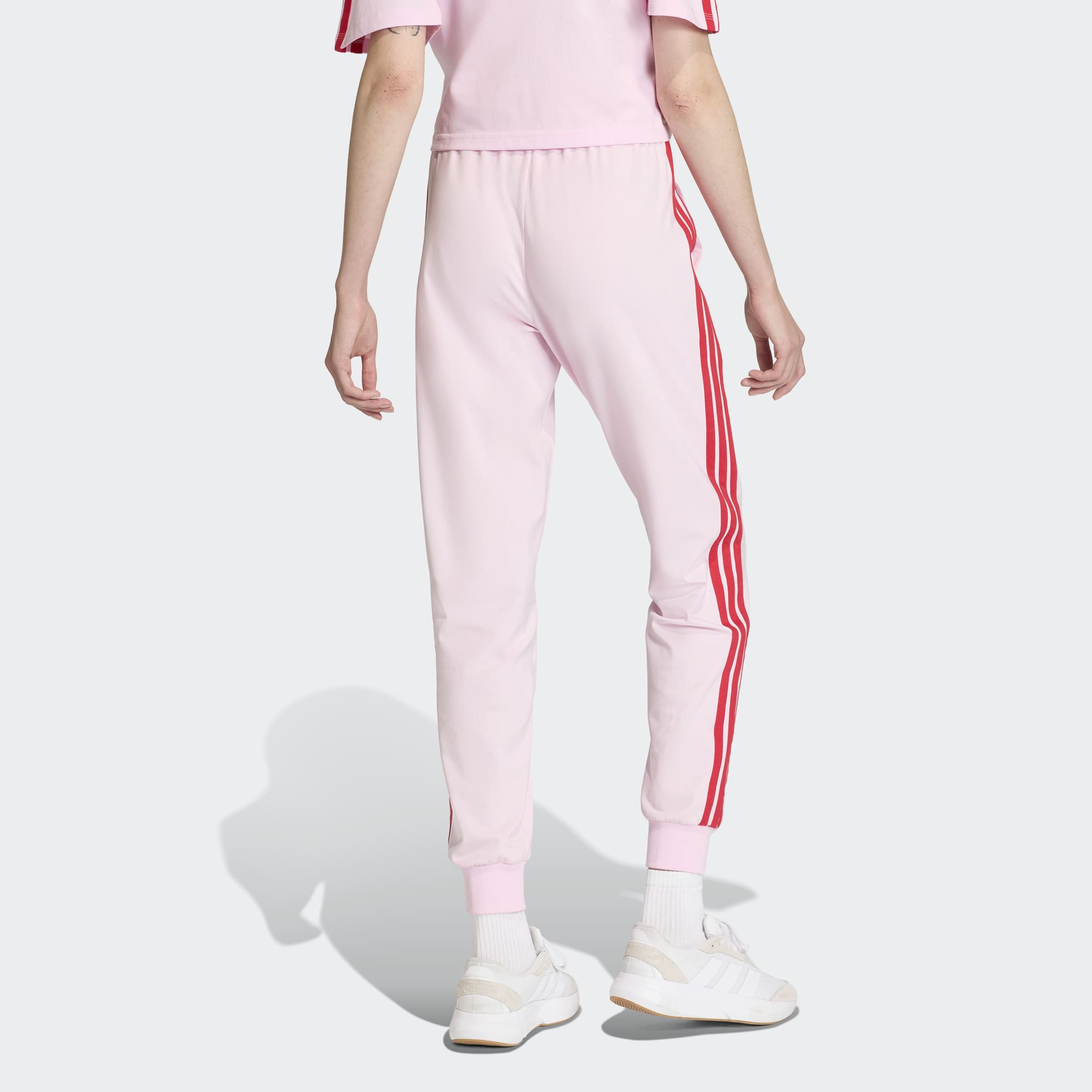 adidas Sportswear Sporthose W 3S SJ JOGGER mit lässigem Schnitt, schmal zulaufende Beinform, hoher Bund